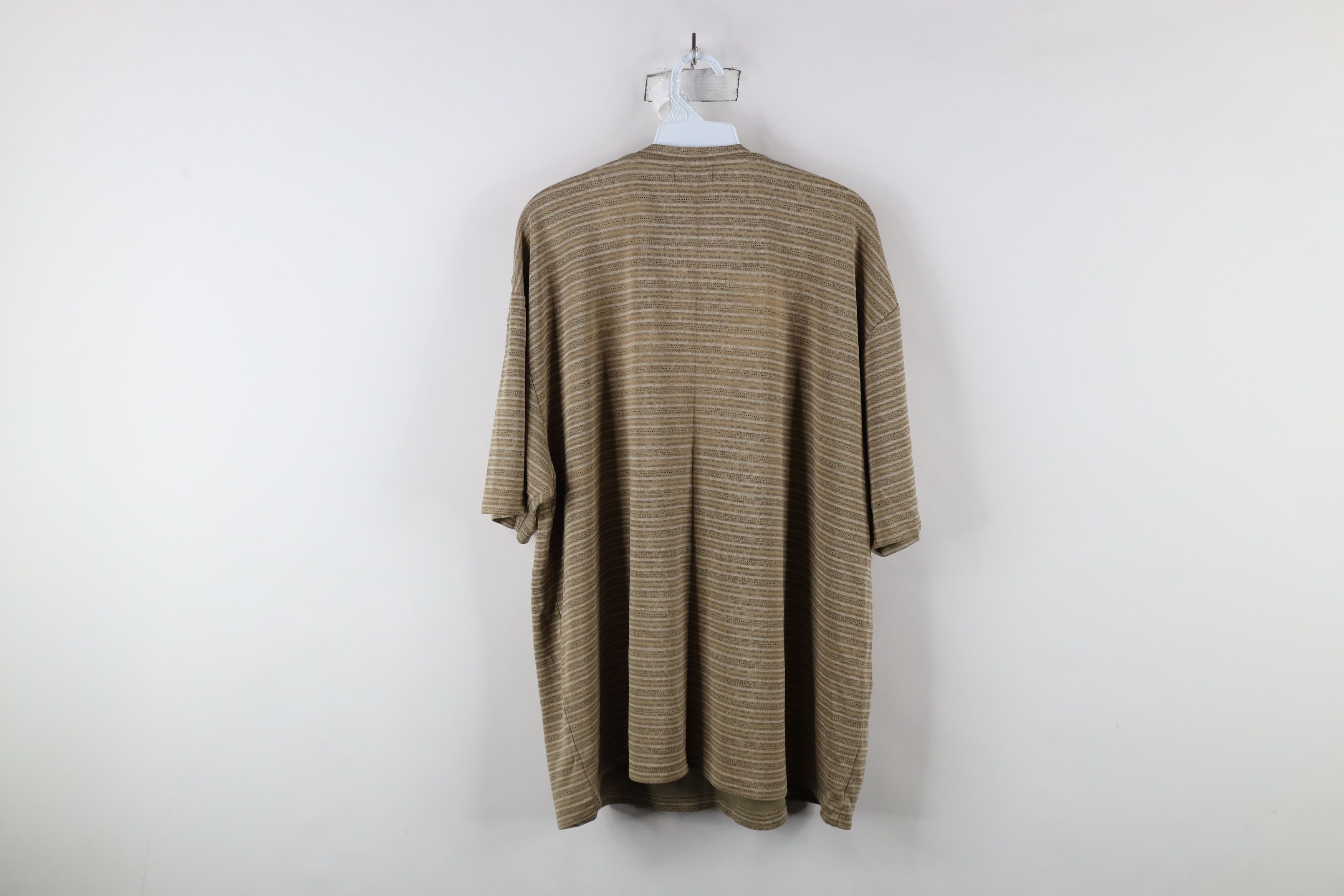 Vintage Vintage 90s Streetwear Short Sleeve T-Shirt Earth Tone USA Size US XXL / EU 58 / 5 - 6 Thumbnail