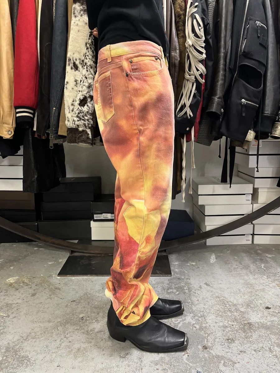 Roberto Cavalli 2000s Roberto Cavalli Flowers Spectrum Summer Pants Size US 32 / EU 48 - 4 Thumbnail