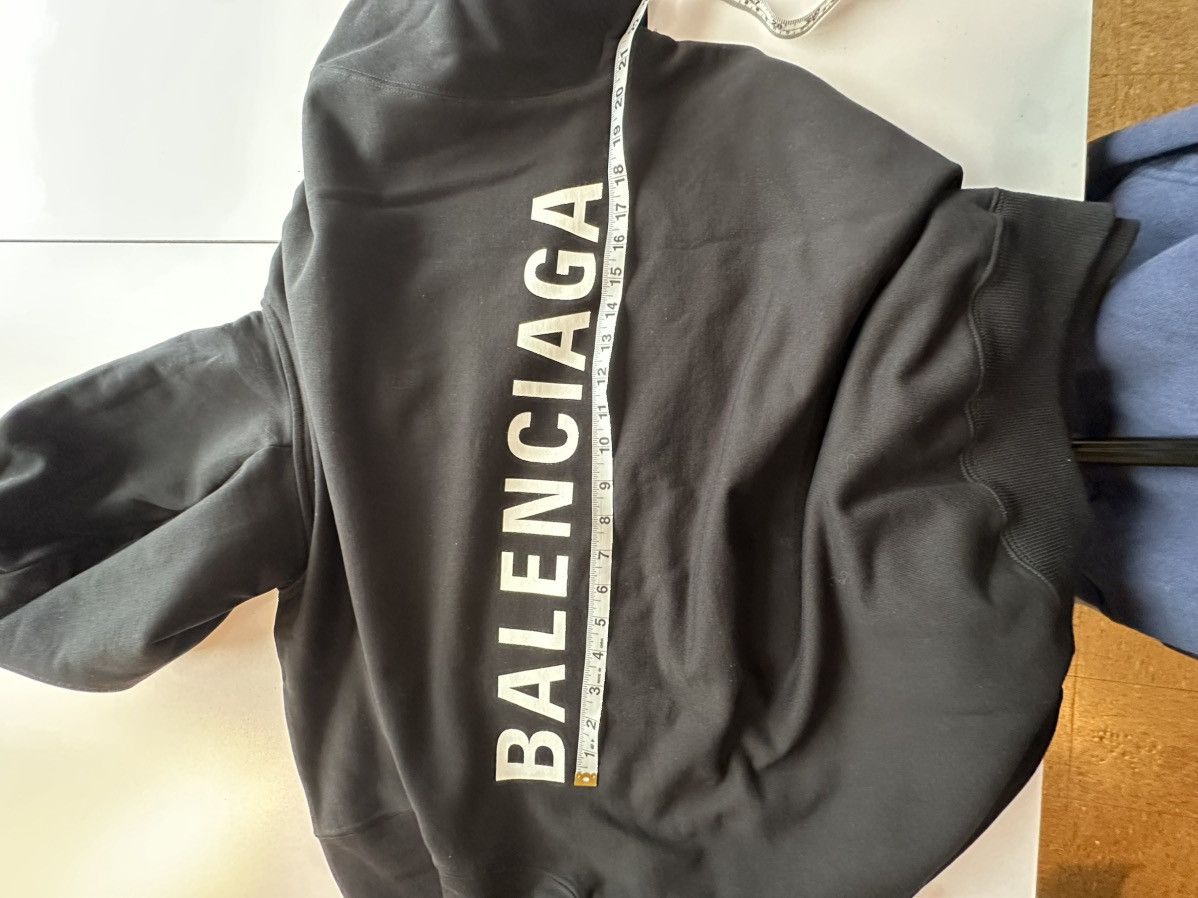 Balenciaga Balenciaga Logo Pullover Hoodie Size US L / EU 52-54 / 3 - 9 Thumbnail