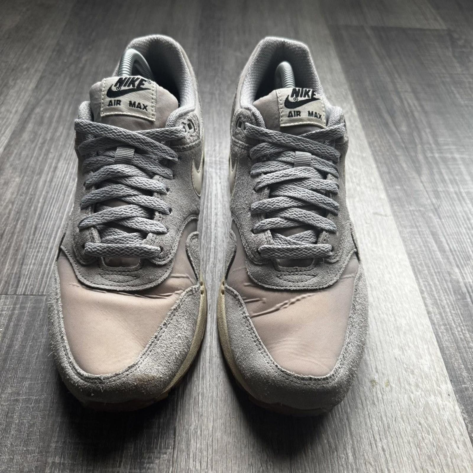 Nike NIKE • Air Max 1 "2014 Matte Silver" (9M) Size US 9 / EU 42 - 4 Thumbnail