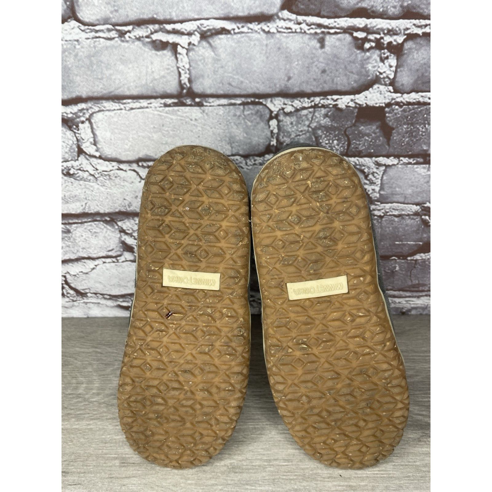 Minnetonka Minnetonka Tucson Gray Suede Southwestern Fur Lined Booties Size US 7 / IT 37 - 6 Thumbnail