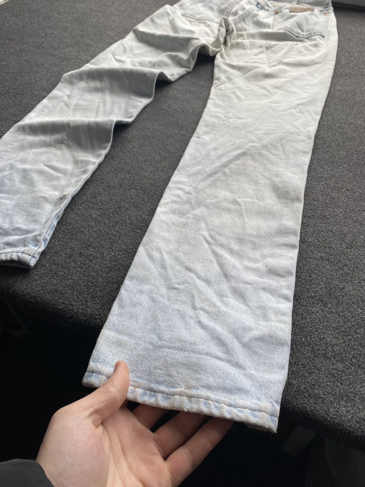 Wrangler 🔥Wrangler Vntg 80s Stone light blue washed distressed jeans Size 28" / US 6 / IT 42 - 4 Thumbnail