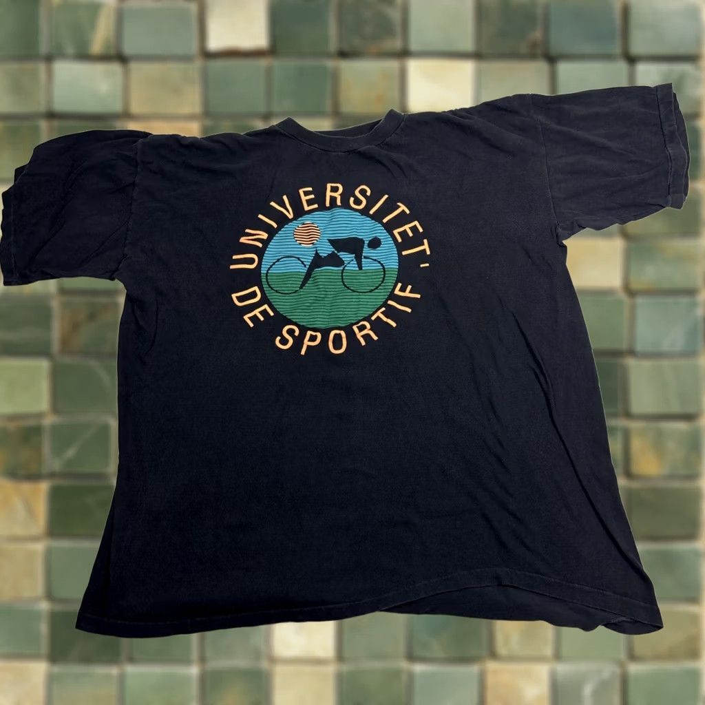 Vintage VINTAGE True T Shirt Men L Boxy Fit University De Sportif Cycling Mens Black University 90s? Size US L / EU 52-54 / 3 - 1 Thumbnail