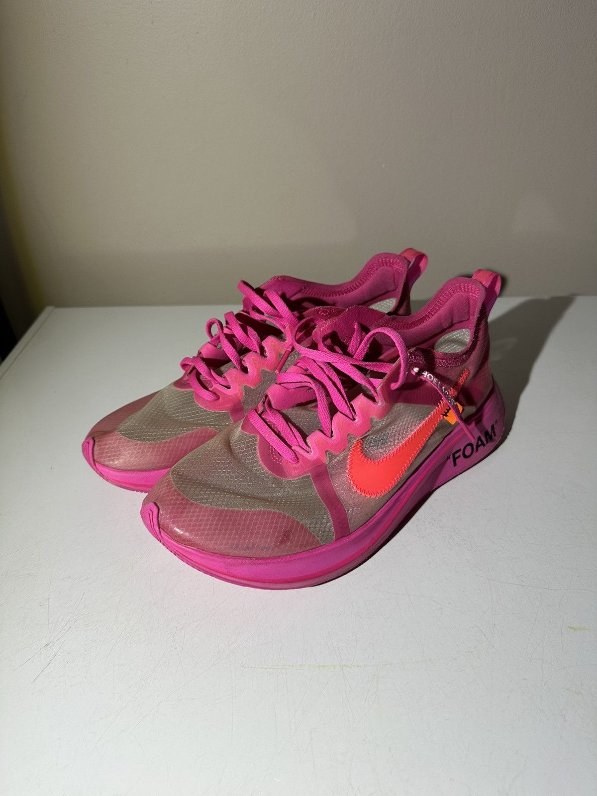 Nike x OFF WHITE Zoom Fly Pink