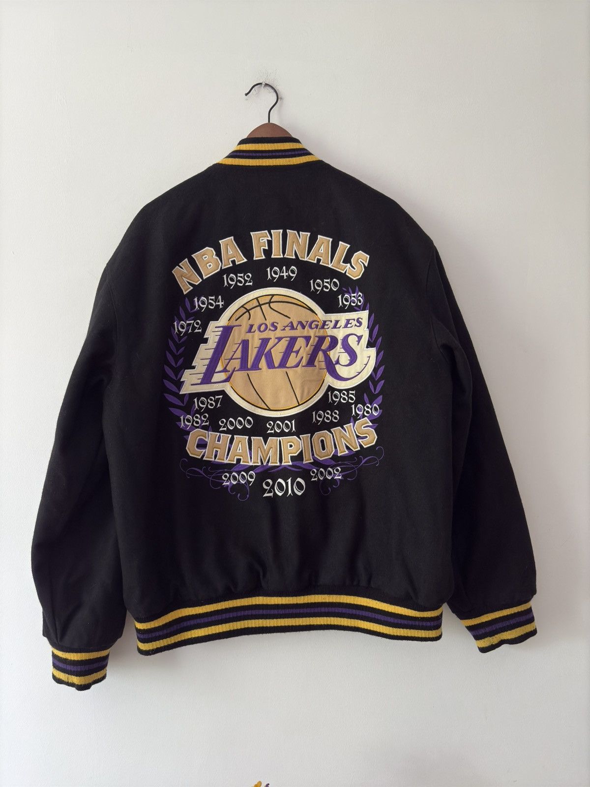 Jeff Hamilton × NBA Jeff Hamilton NBA Finals Los Angeles Lakers Champions Jacket Size US M / EU 48-50 / 2 - 8 Thumbnail