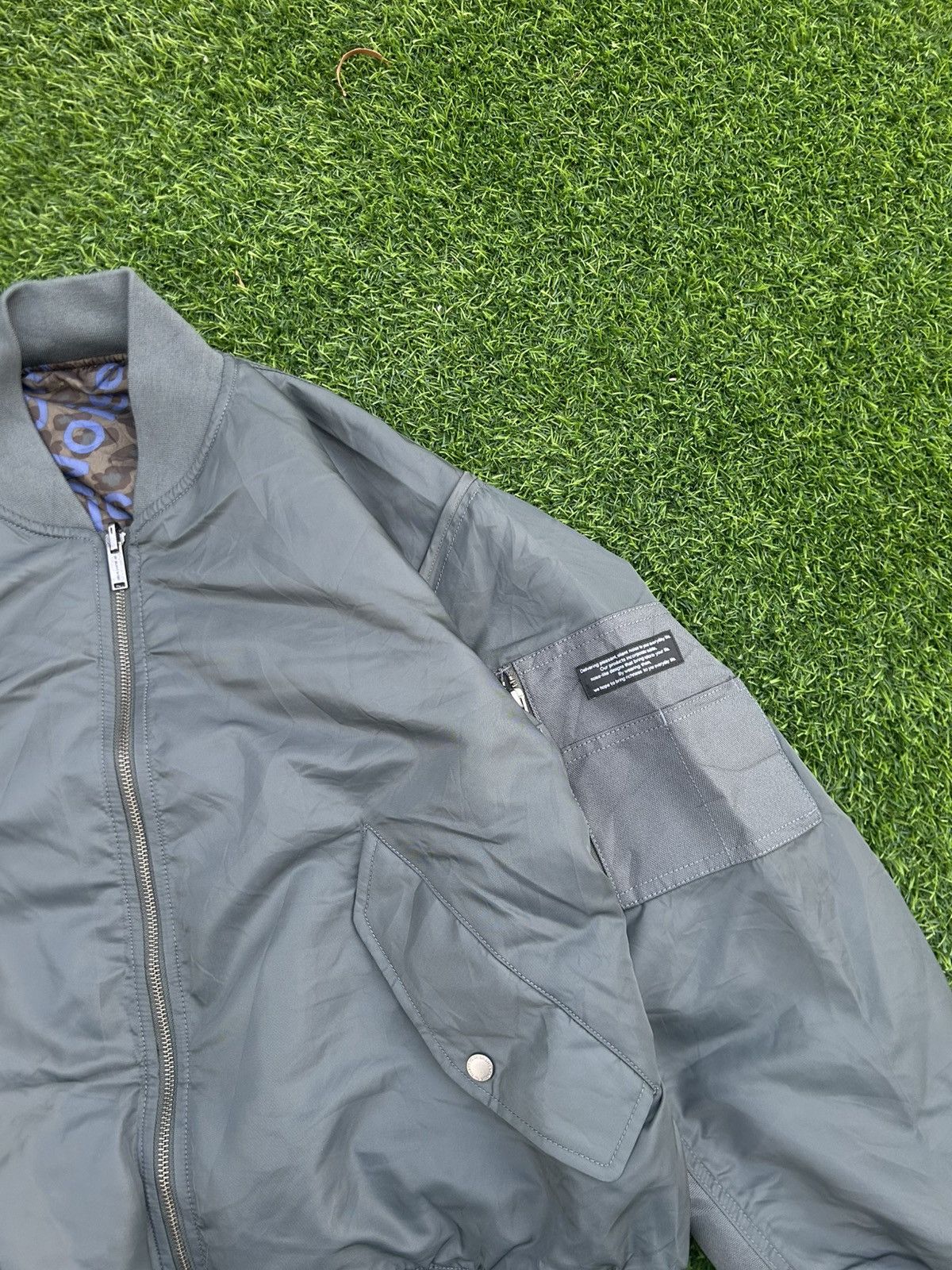GU × Undercover GU x Undercover Reversible MA-1 Bomber Jacket "Silent Noise" Size US M / EU 48-50 / 2 - 4 Thumbnail