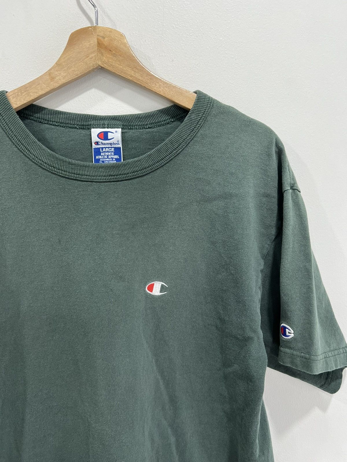 Champion Vintage Champion Forest Green Tee Shirt faded Size US L / EU 52-54 / 3 - 3 Thumbnail