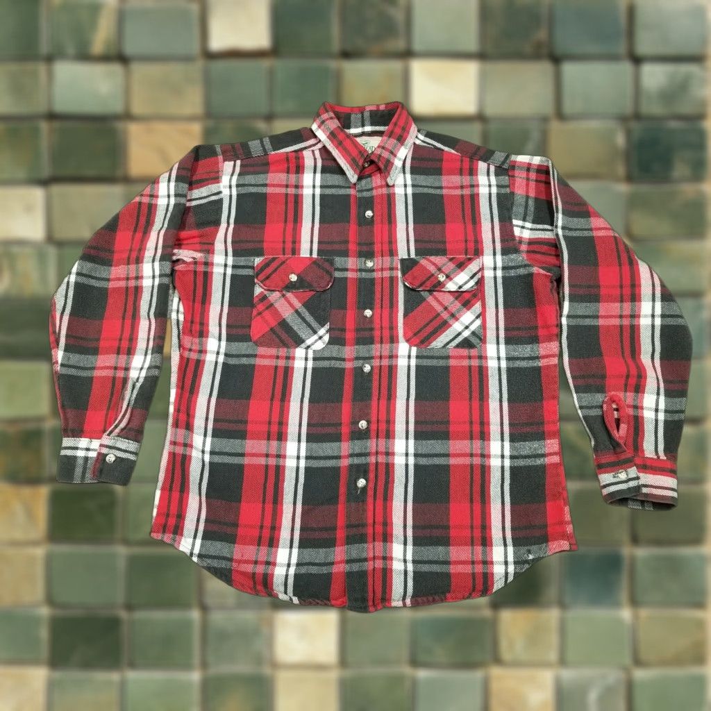 Vintage VINTAGE RedHead Flannel Shirt Mens M Red Plaid Long Sleeve Work Outdoors Camp Fish Shirt Men M Red Plaid Flannel Button-Up Casual Outdoor Size US M / EU 48-50 / 2 - 1 Thumbnail