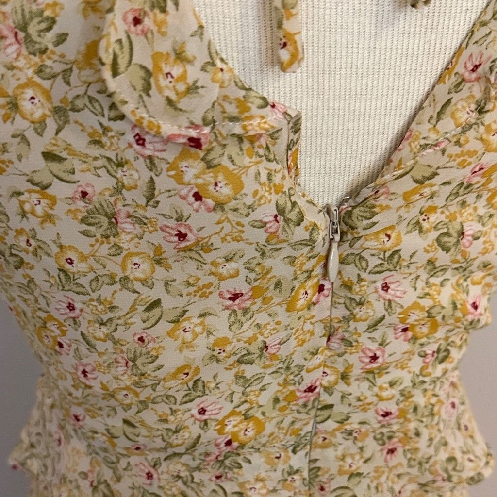 Other Astr Allie Floral Ruffle dress Size S / US 4 / IT 40 - 9 Thumbnail
