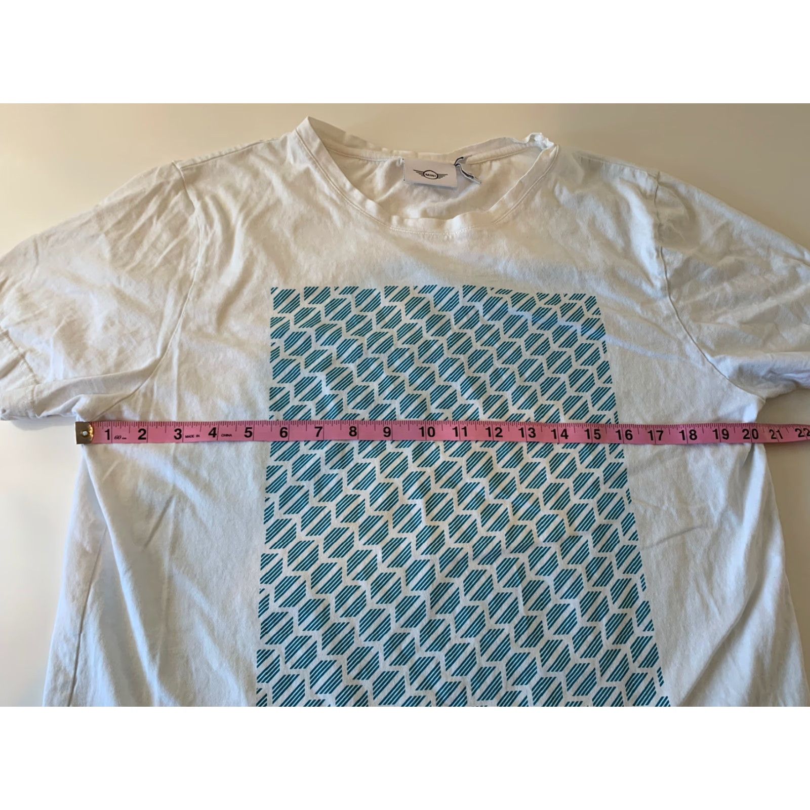 Vintage MINI Geometric T-Shirt Mens Size L White Green Short Sleeve Shirt Size US L / EU 52-54 / 3 - 5 Thumbnail