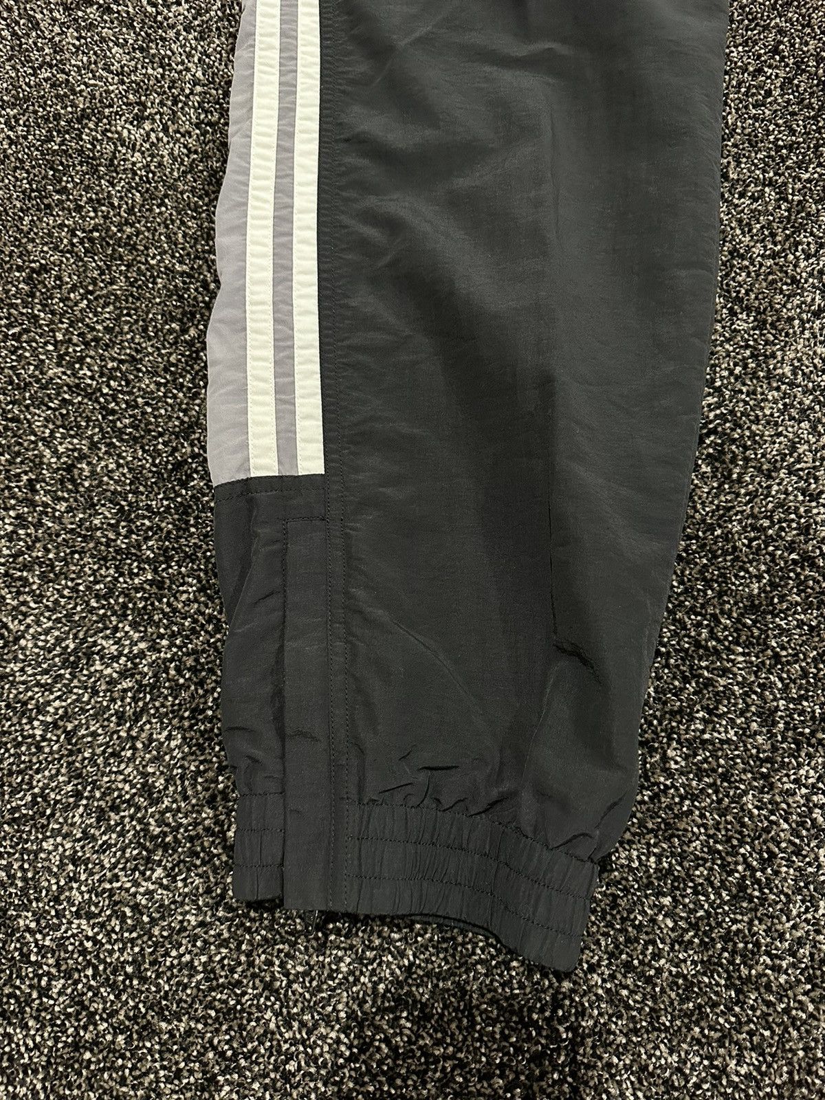 Balenciaga Balenciaga Unifit Sporty B Logo Track Black Nylon Pants Size US 34 / EU 50 - 5 Thumbnail