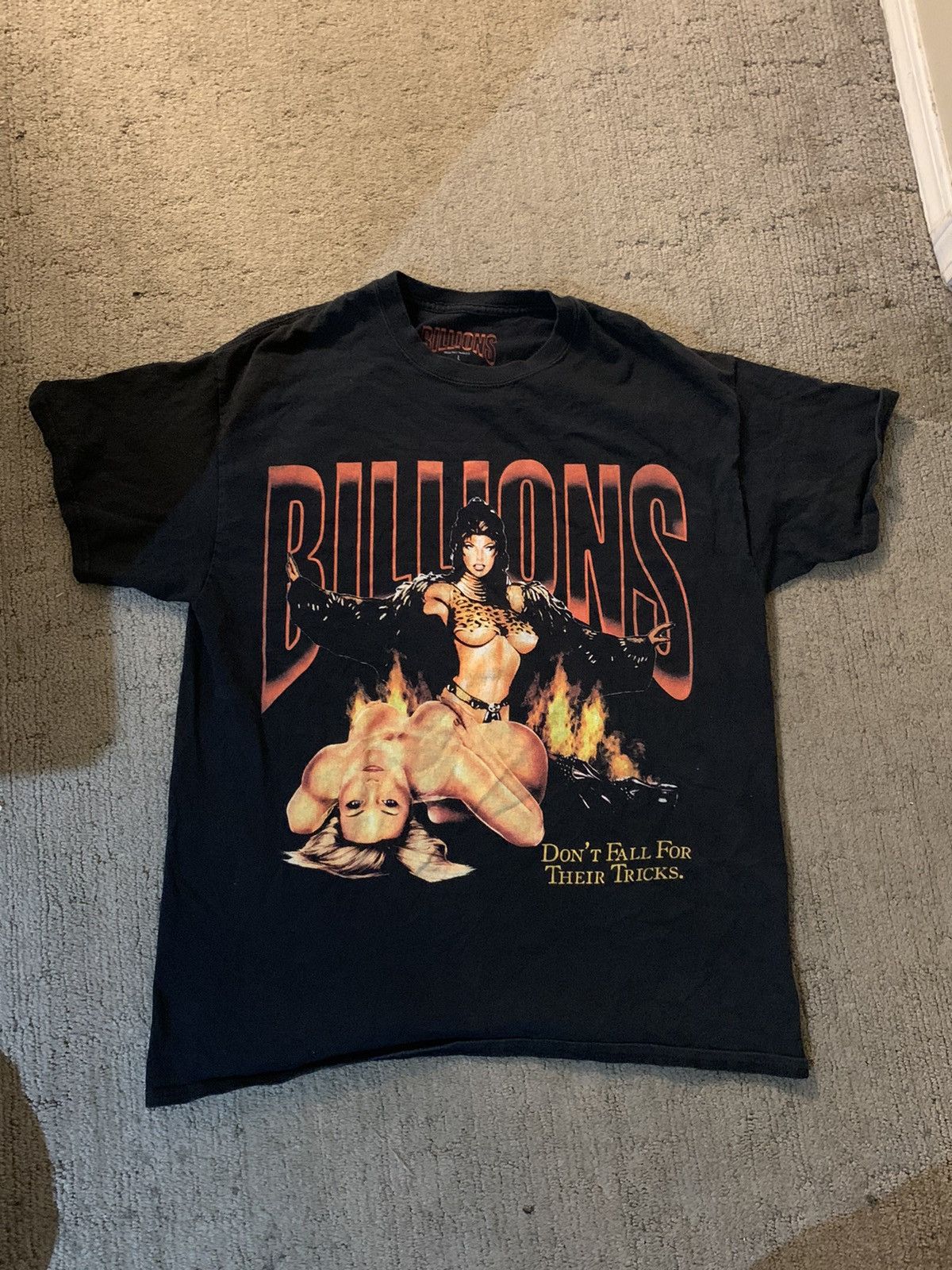 Japanese Brand × Vintage Billions Strap on Graphic Tee Size US L / EU 52-54 / 3 - 1 Thumbnail