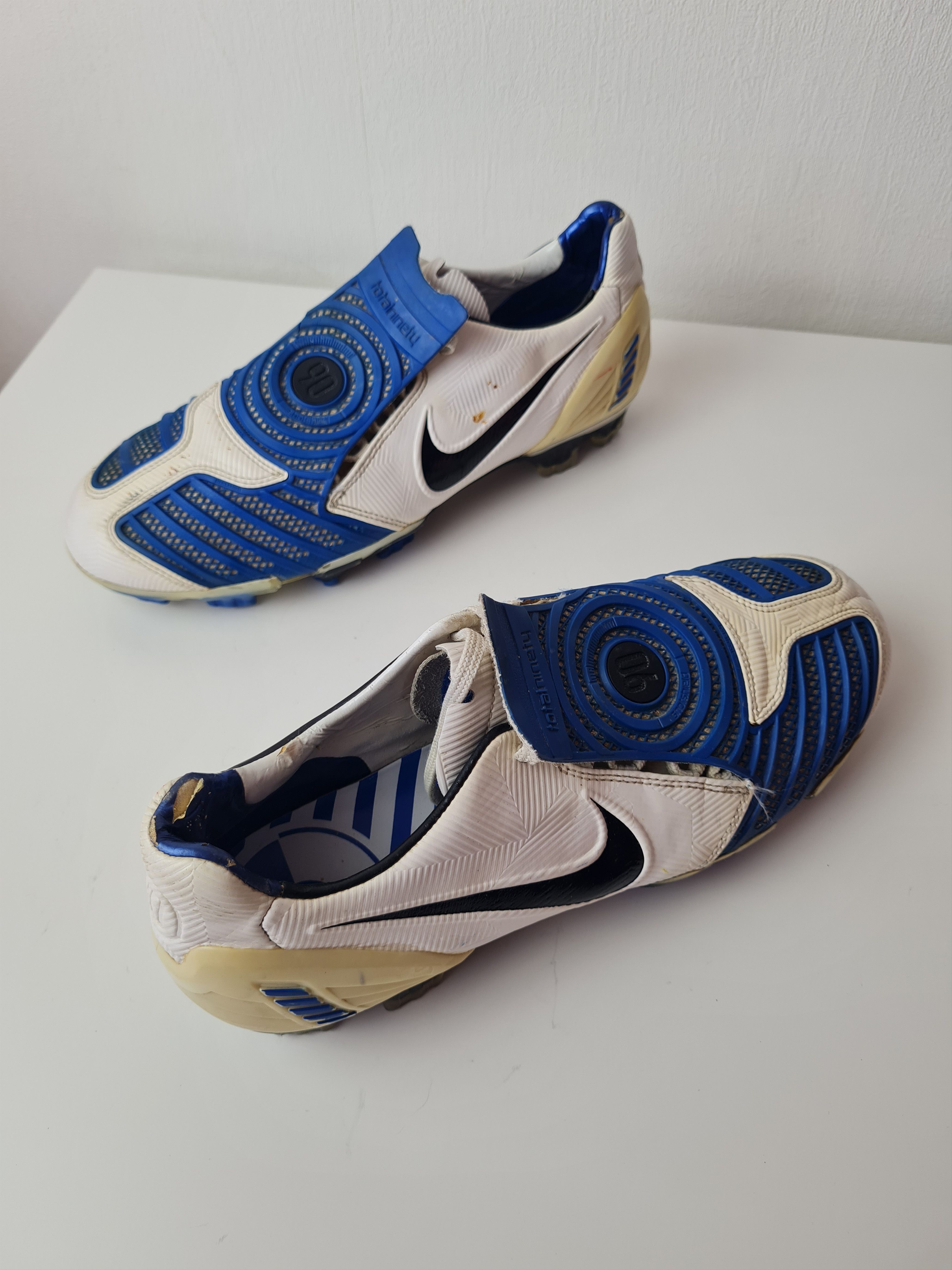 Nike Cleats Nike Total 90 Shoot II FG White/Blue Y3 318793-104 Size US 10.5 / EU 43-44 - 10 Thumbnail