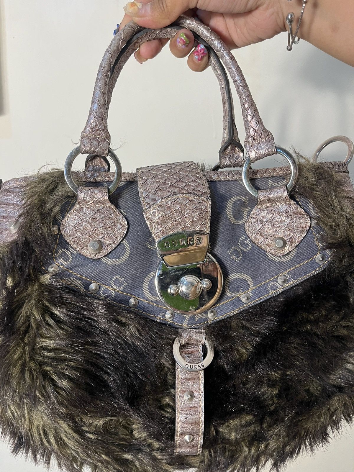 Guess Vtg GUESS fur handle bag Size ONE SIZE - 2 Thumbnail
