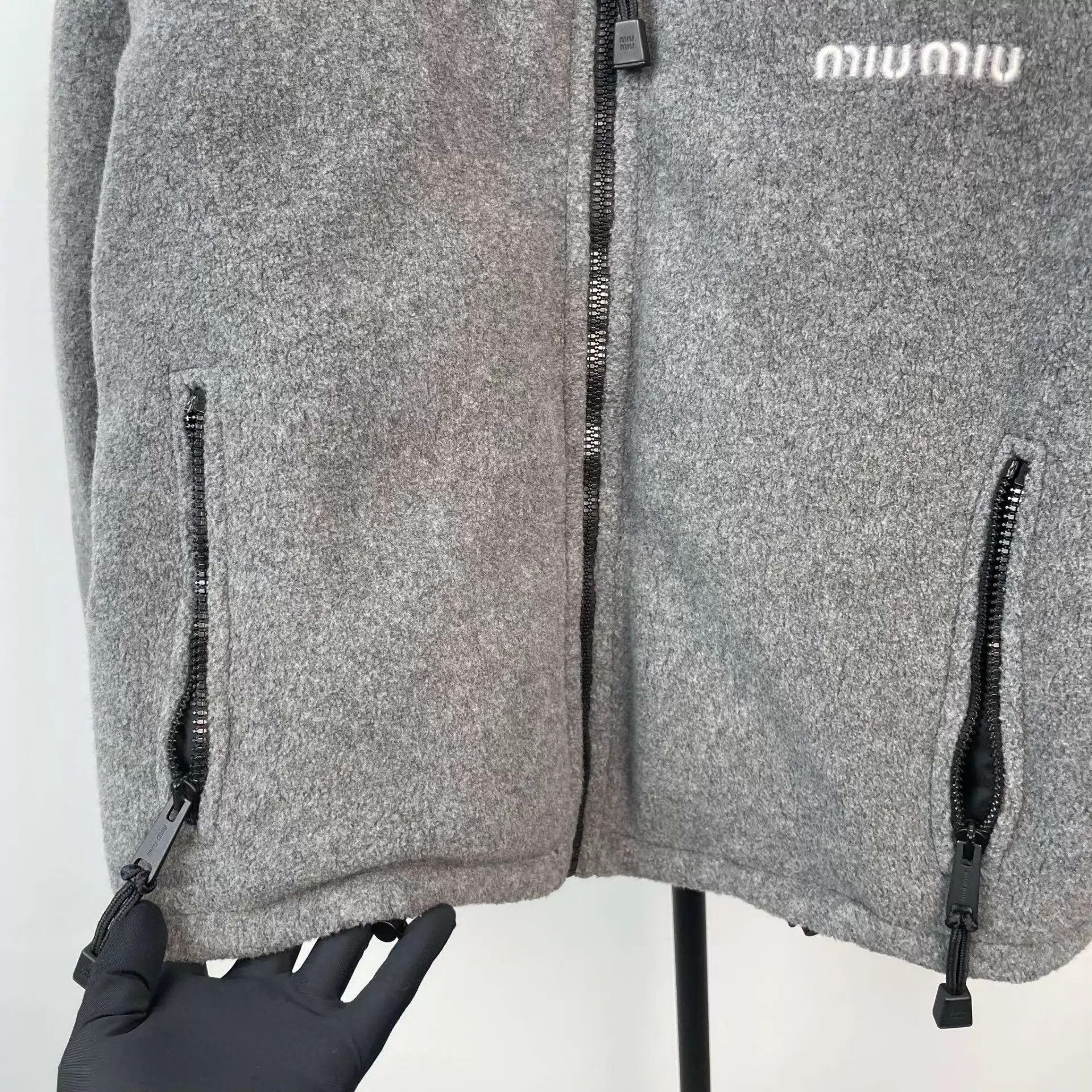 Miu Miu MIU MIU Gray Short Down Jacket 40 Size S / US 4 / IT 40 - 5 Thumbnail