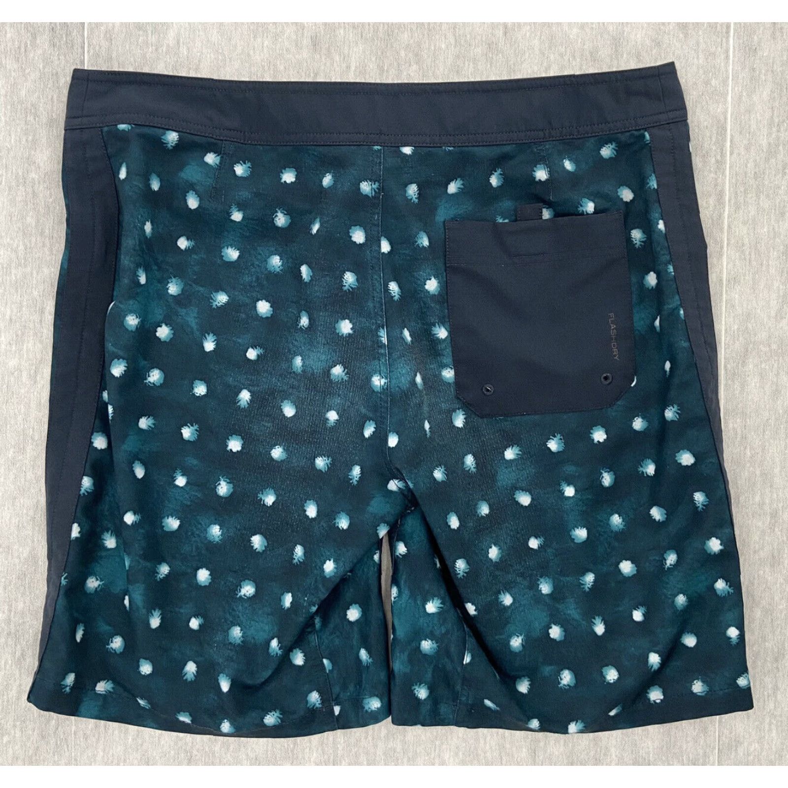 The North Face The North Face Mens 34 Blue Green Allover Print Short Trunks Swim Board Shorts Adult Bottom Beach Size US 34 / EU 50 - 2 Thumbnail