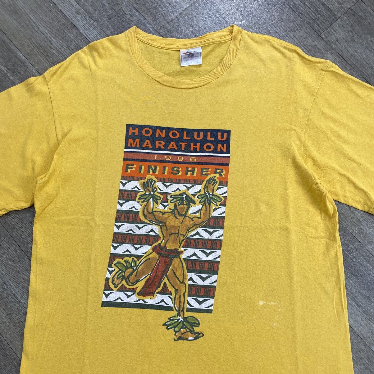 Nike Vintage Nike Honolulu Marathon Finisher 1996s Tee Streetwear Size US M / EU 48-50 / 2 - 2 Thumbnail