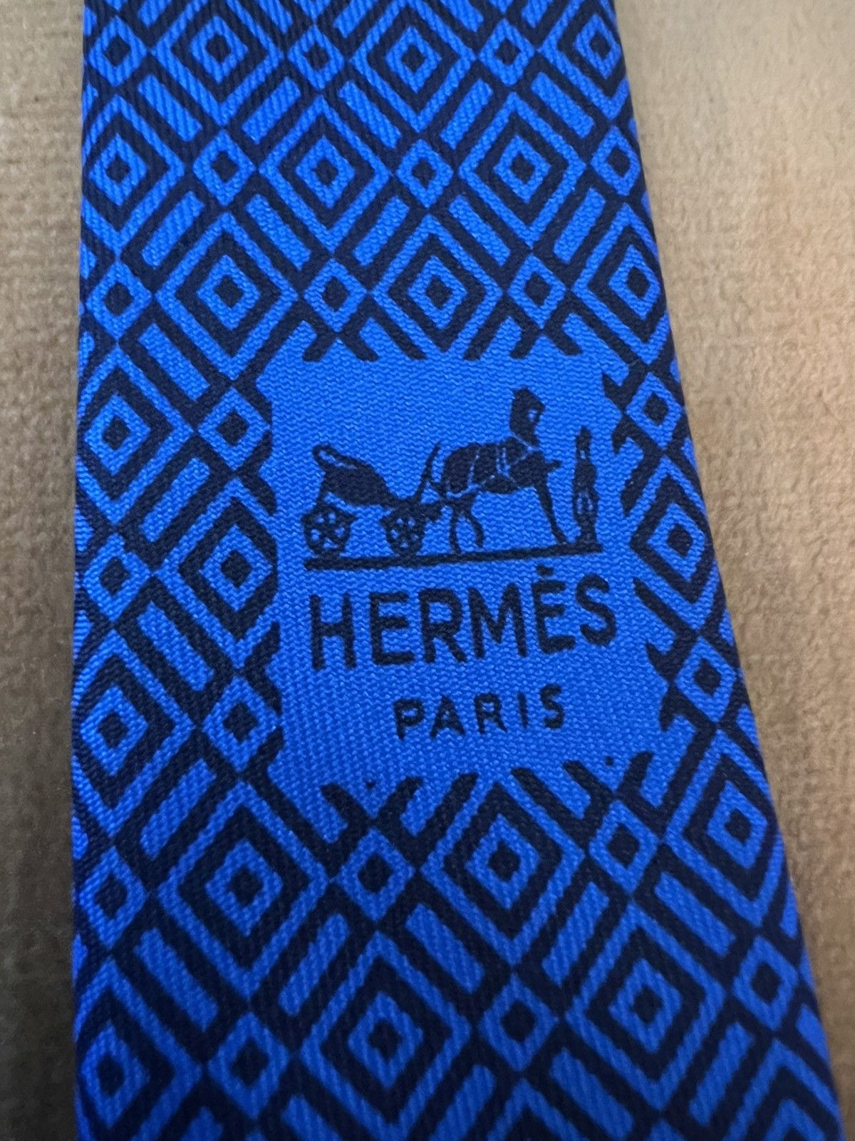 Hermes Hermes geometric pattern tie, 2.875”, made in France Size ONE SIZE - 3 Thumbnail