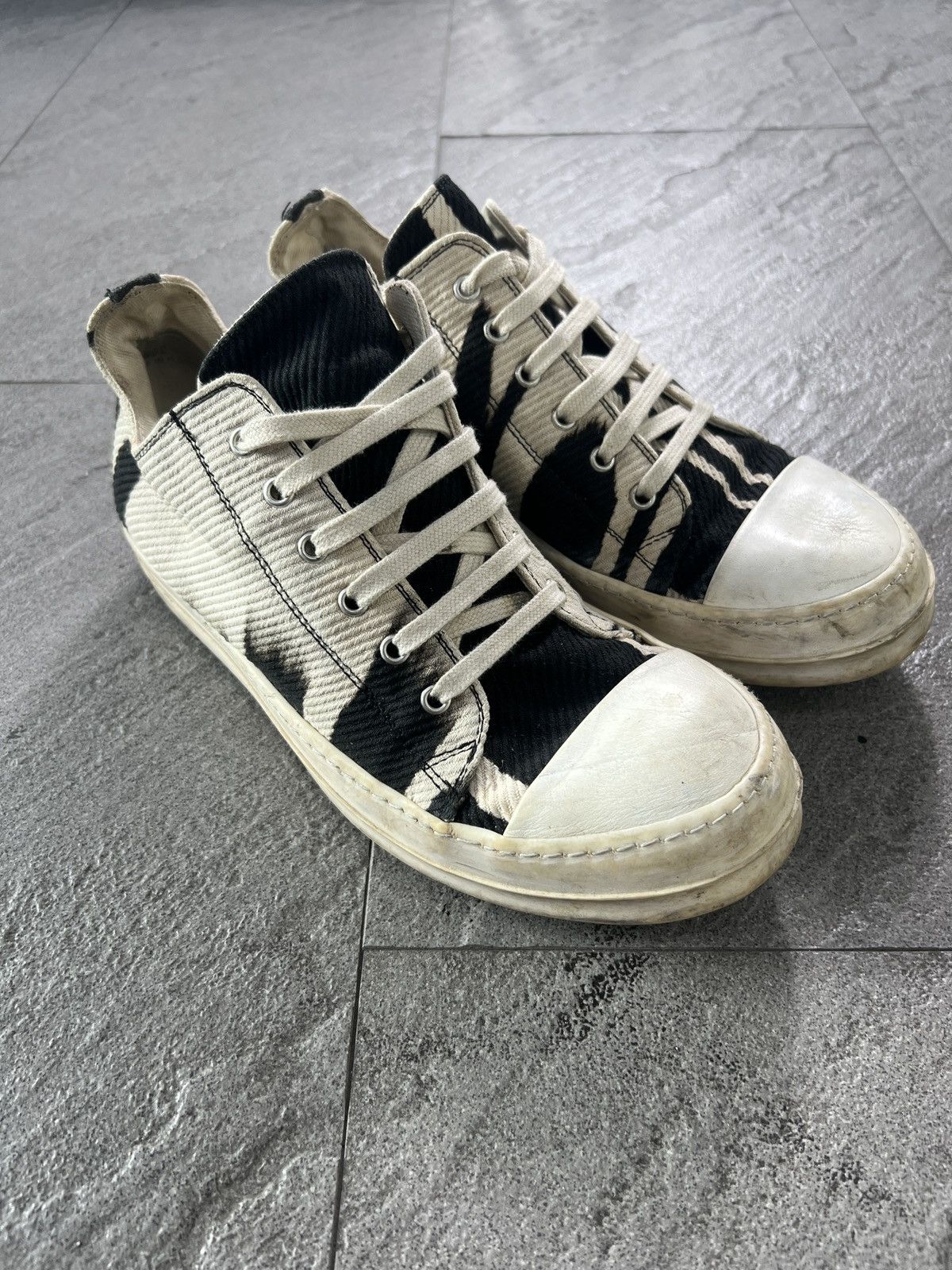 Rick Owens Drkshdw Rick Owens Drkshdw Ramones Low Zebra sneakers (Rare) Size US 8 / EU 41 - 3 Thumbnail