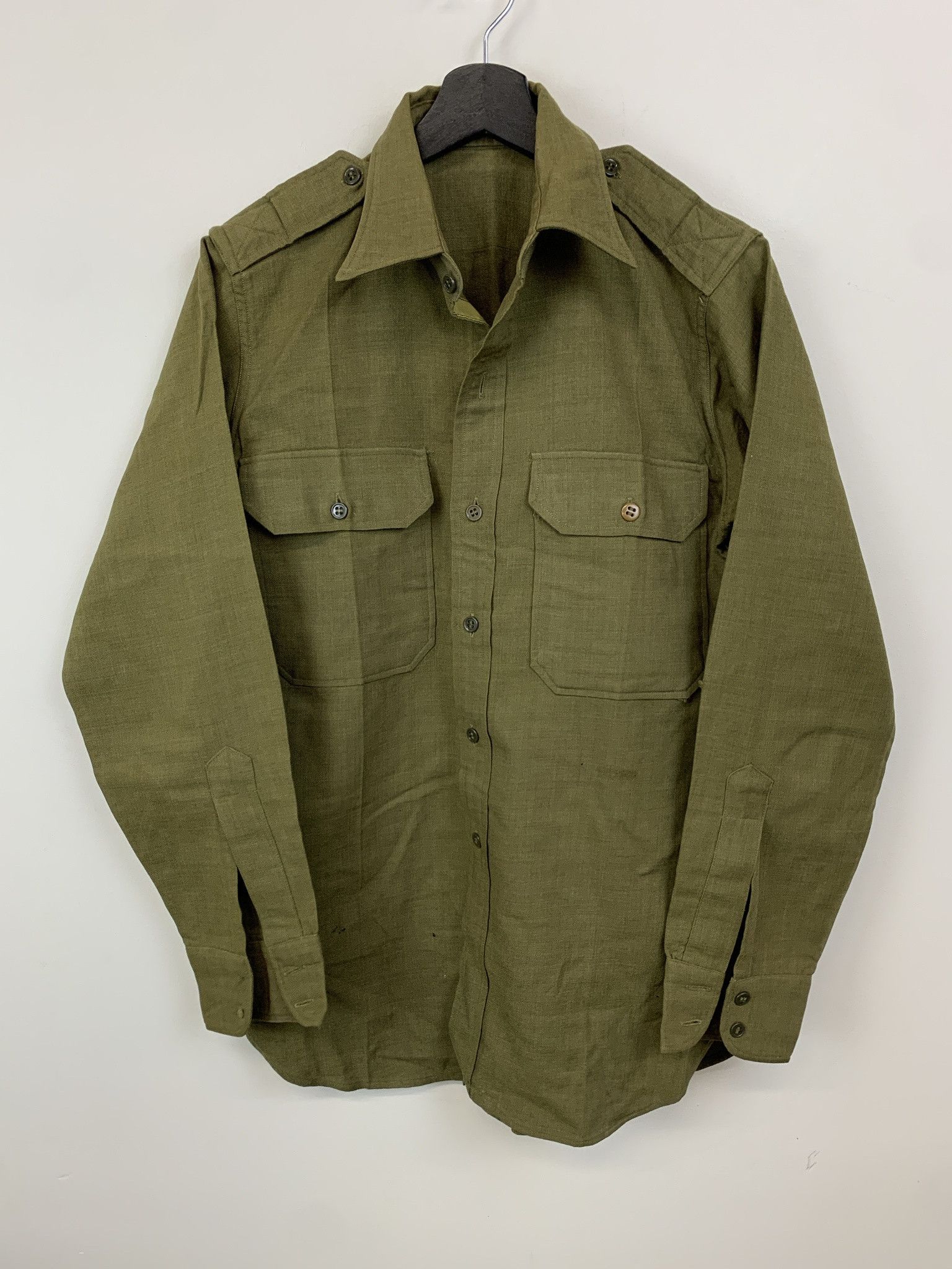 Levi's Vintage Military Shirt 1990s Olive Green Light Field Shirt Size S Size US S / EU 44-46 / 1 - 1 Thumbnail