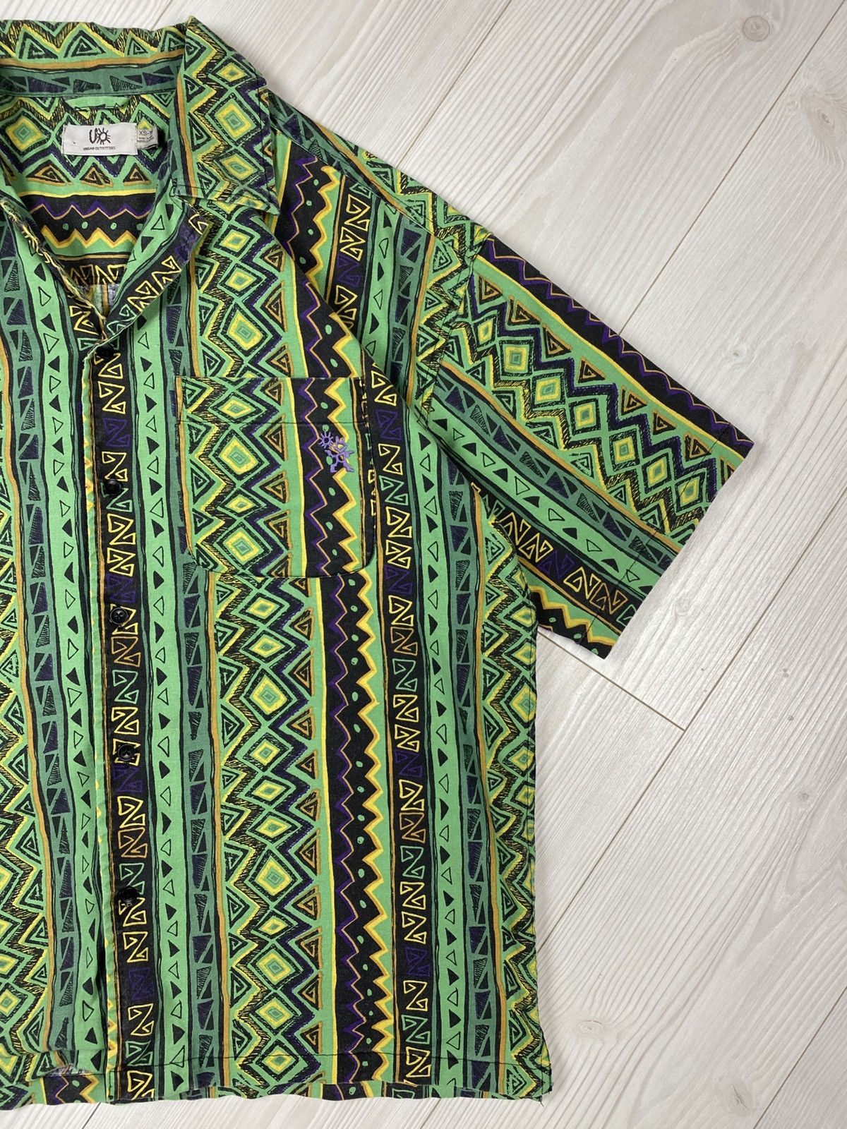 Urban Outfitters Short sleeve geometric shirt Urban Outfitters Hawaiian style Size US M / EU 48-50 / 2 - 5 Thumbnail