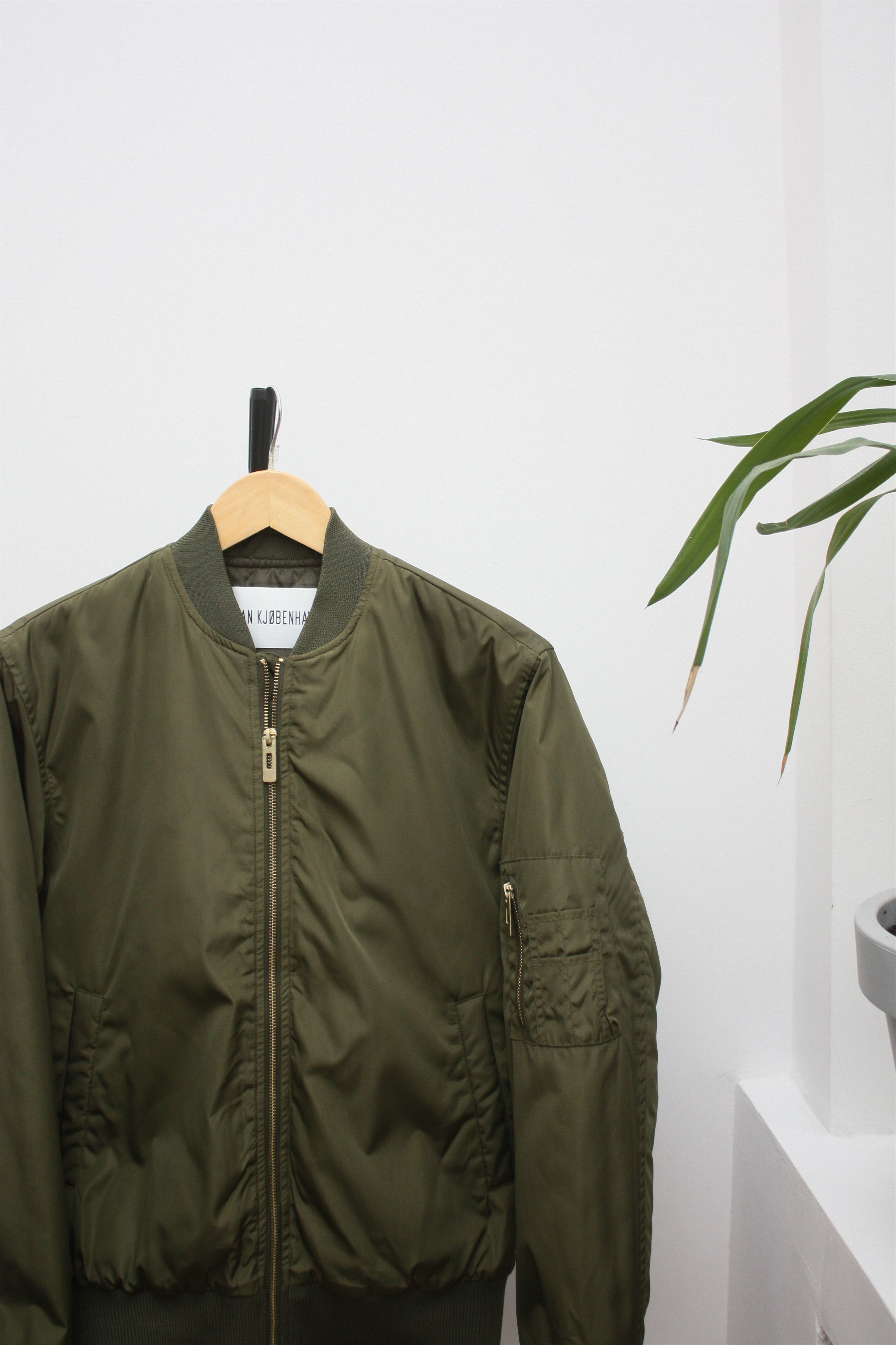 Han Kjobenhavn Han Kjobenhavn Nylon Army Green Bomber Small Size US S / EU 44-46 / 1 - 1 Thumbnail