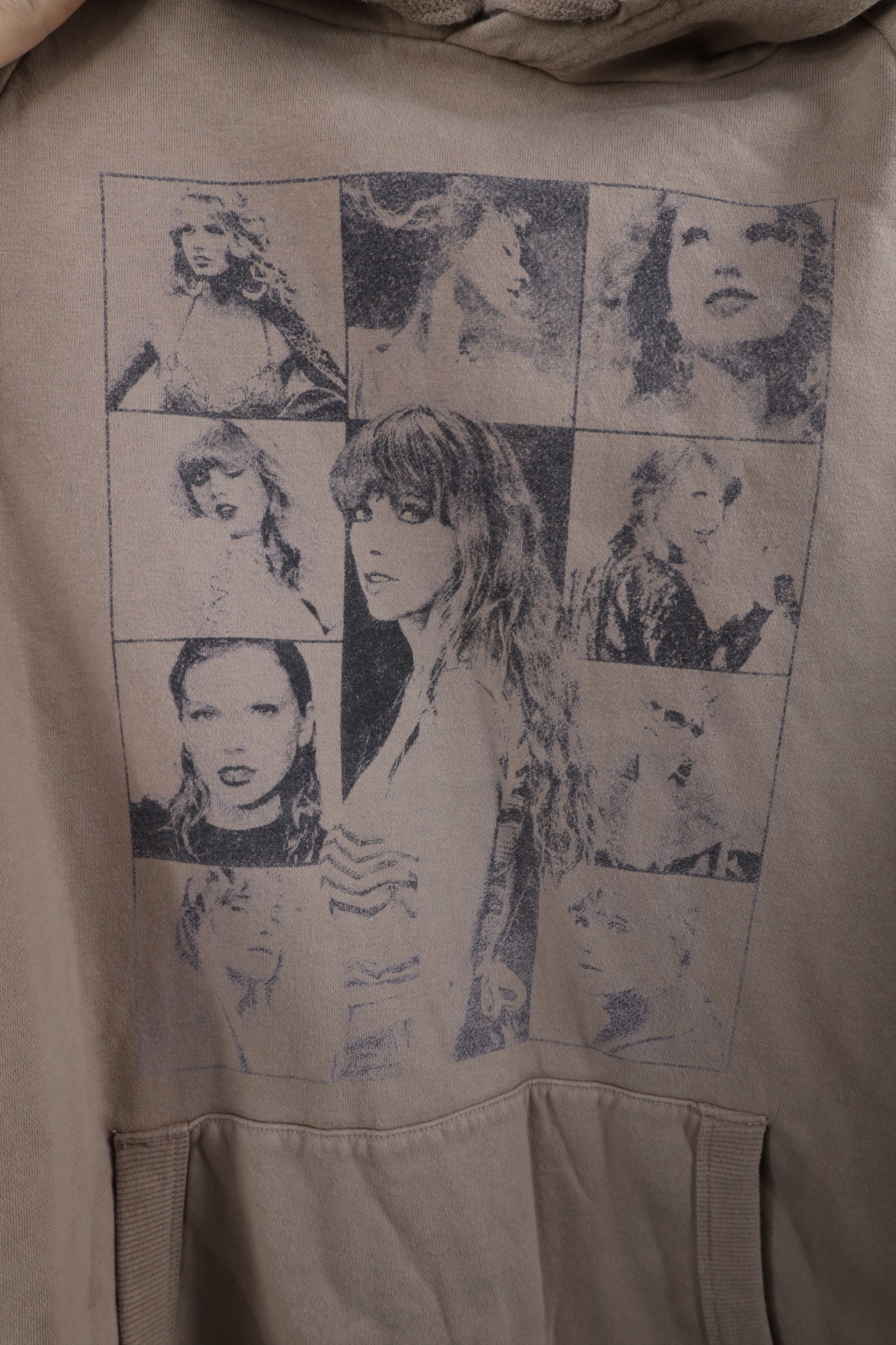 Vintage Taylor Swift The Eras Tour Spell Out Official Tour Hoodie Size US XXL / EU 58 / 5 - 6 Thumbnail