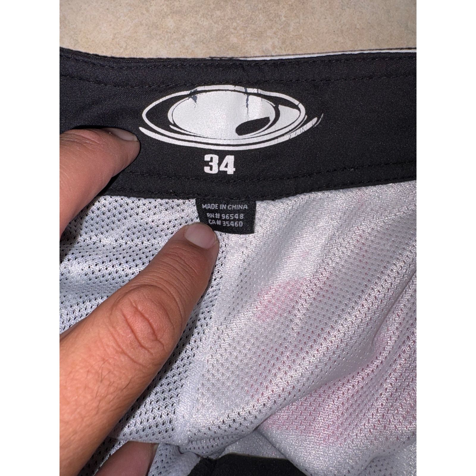 Oakley Vintage Y2K Oakley board shorts Augie’s Quest Rare 34 Size US 34 / EU 50 - 2 Thumbnail