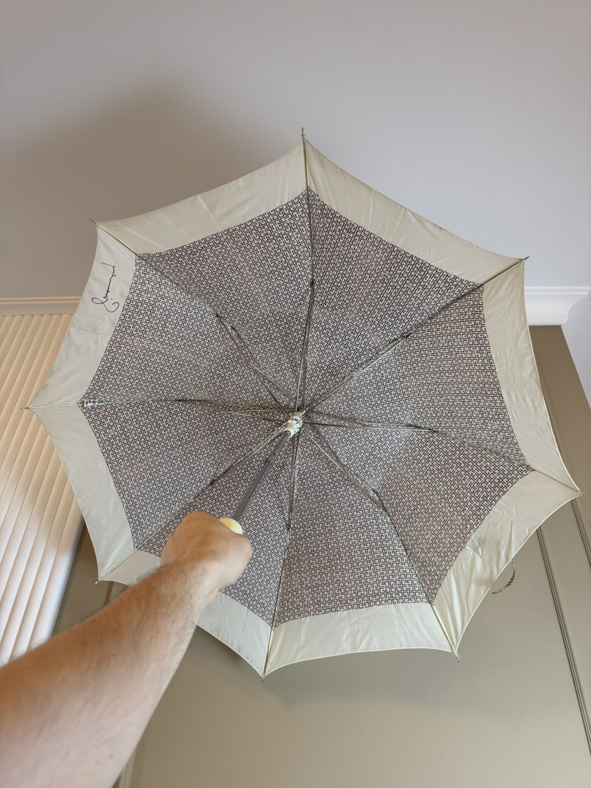 Givenchy 80s 90s VTG GIVENCHY REAL RUSTY MONOGRAM UMBRELLA Size ONE SIZE - 7 Thumbnail