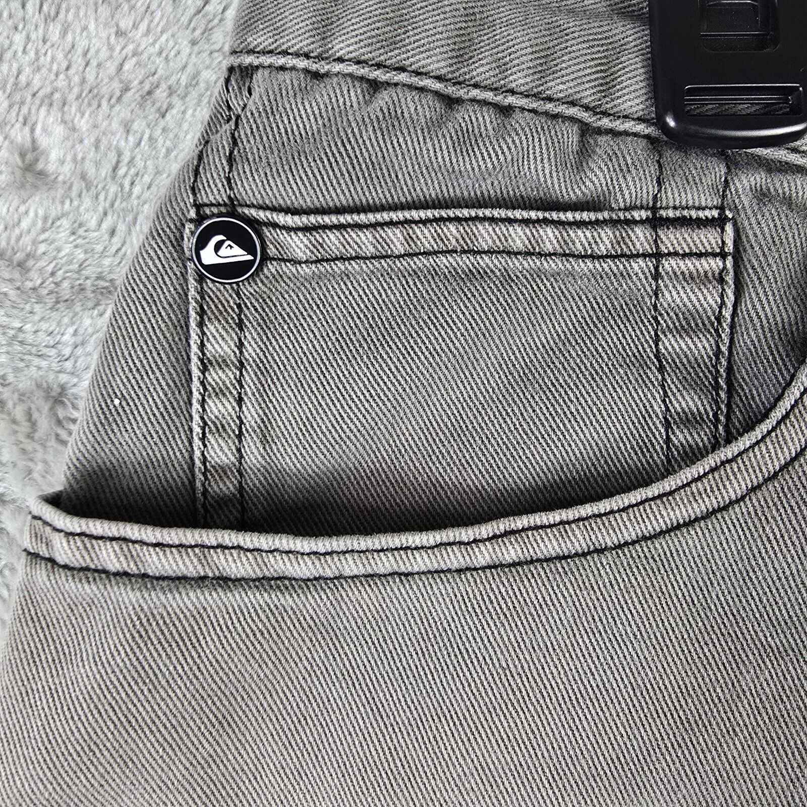 Quiksilver Vintage Quiksilver Denim Shorts 36 Grey Y2K Surf Skate Size US 36 / EU 52 - 4 Thumbnail