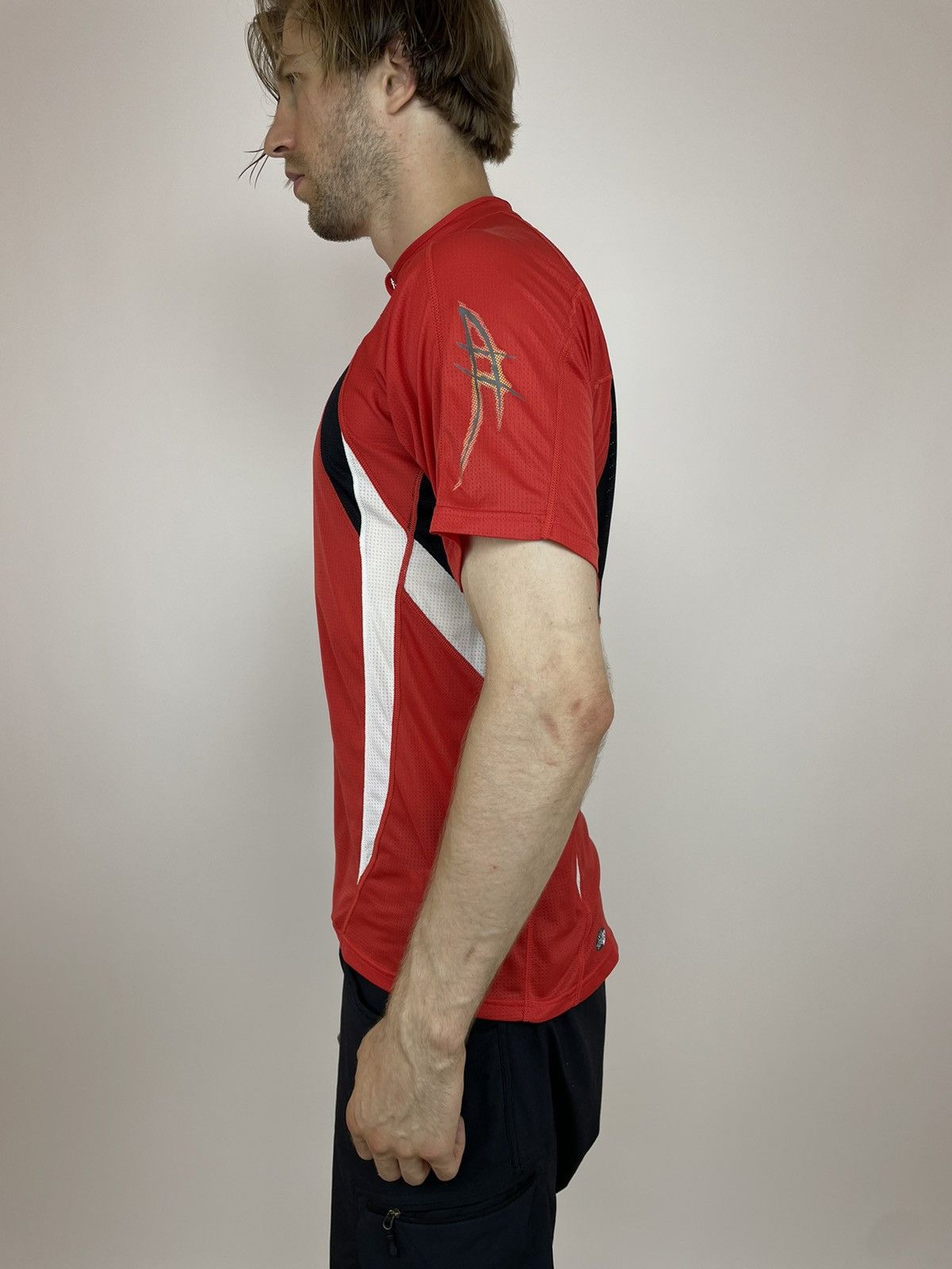 Asics Asics DUOTECH Vintage jersey Mens size XL Size US XL / EU 56 / 4 - 5 Thumbnail