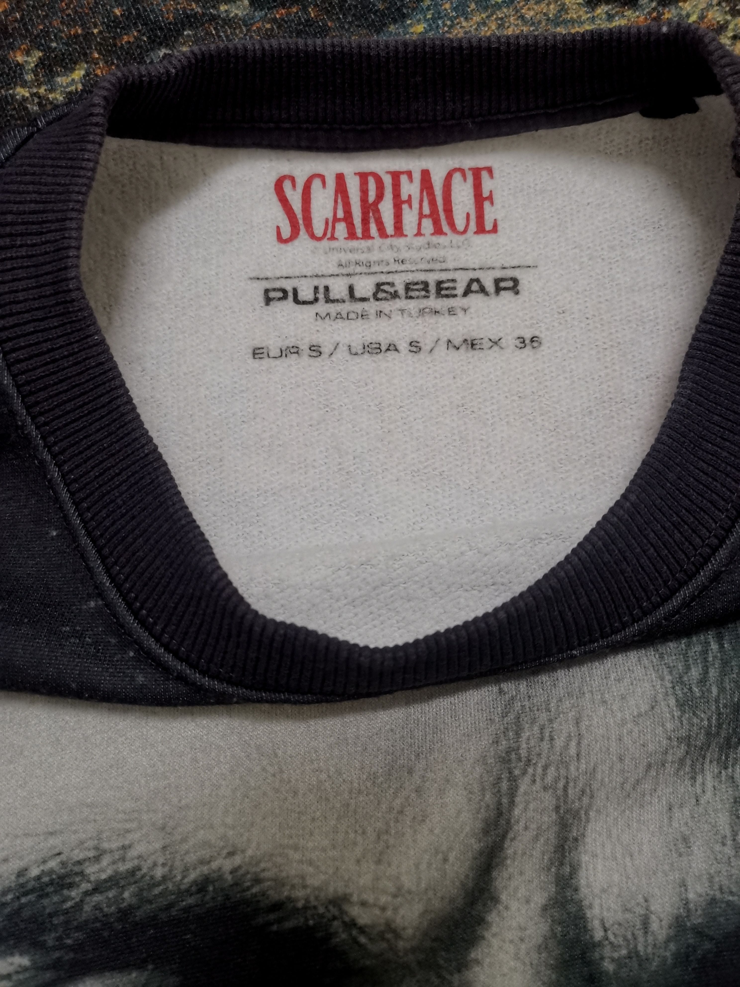 Pull & Bear SCARFACE MOVIE AL PACINO FULLPRINT SWEATSHIRT Size US S / EU 44-46 / 1 - 4 Thumbnail