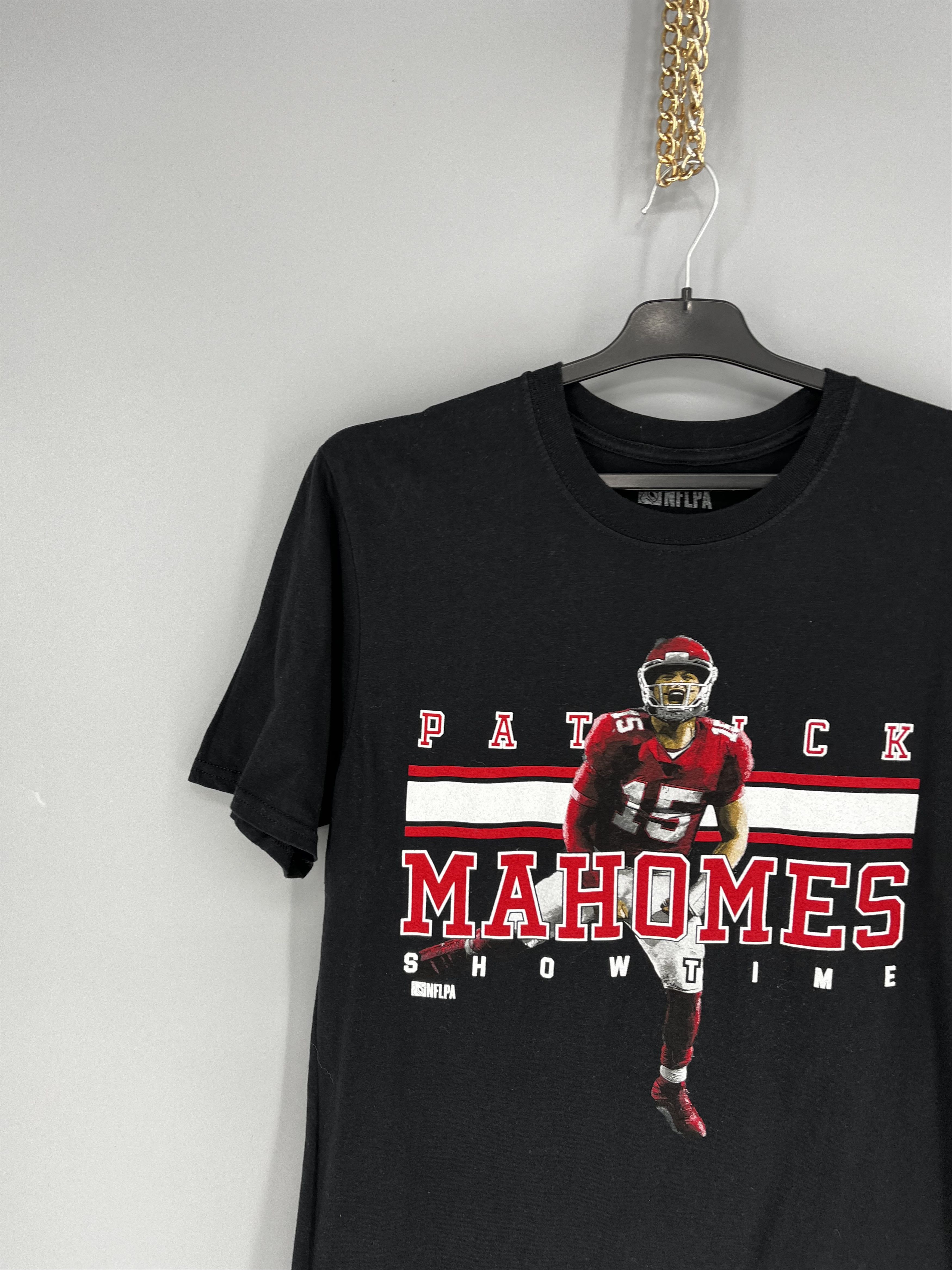 NFL PATRICK MAHOMES KANSAS CITY CHIEFS TSHIRT SHIRT NFL Football Size US M / EU 48-50 / 2 - 4 Thumbnail