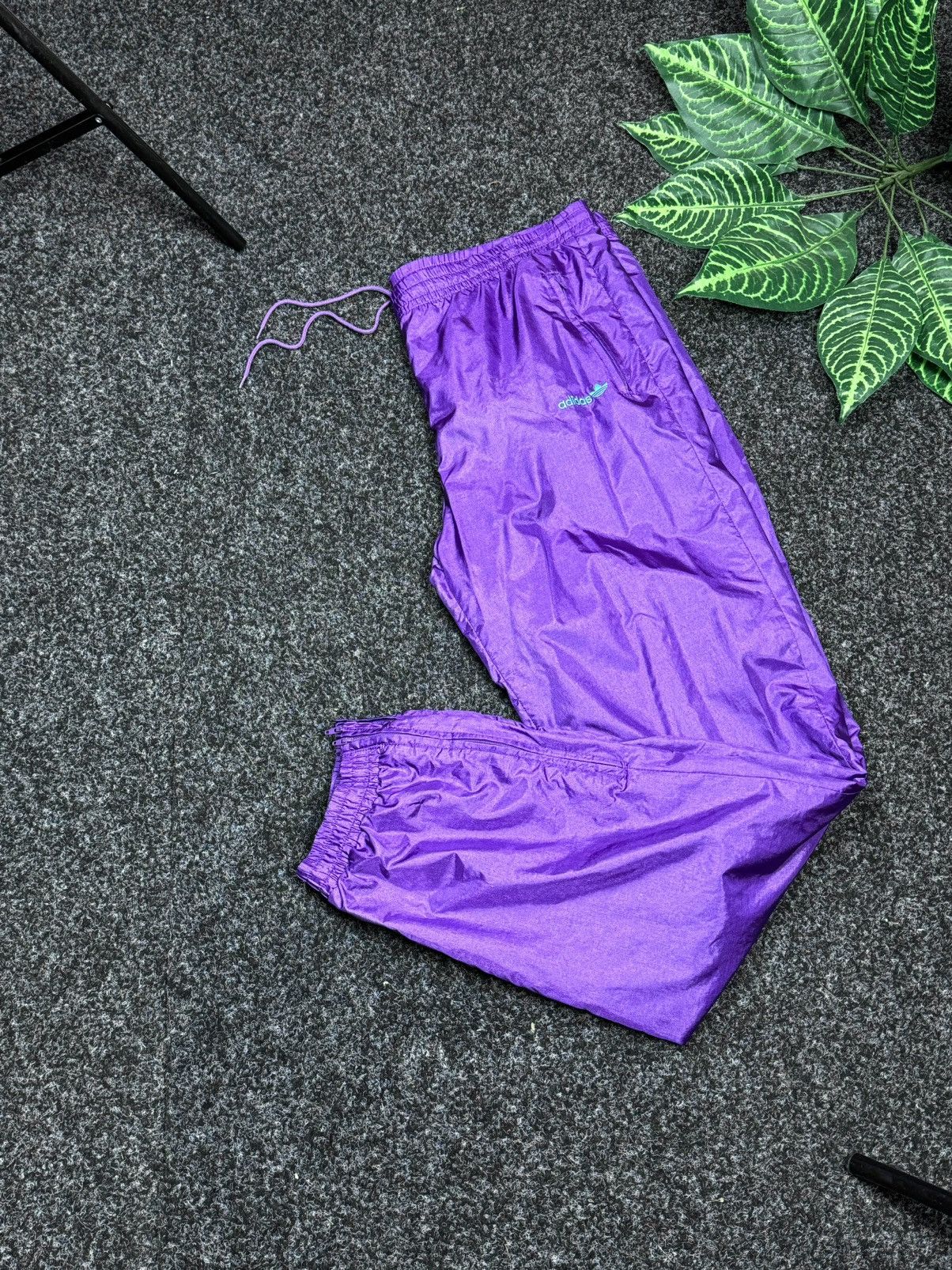 Adidas × Vintage Adidas Sweatpants Y2K drill Vintage Size US 34 / EU 50 - 2 Thumbnail