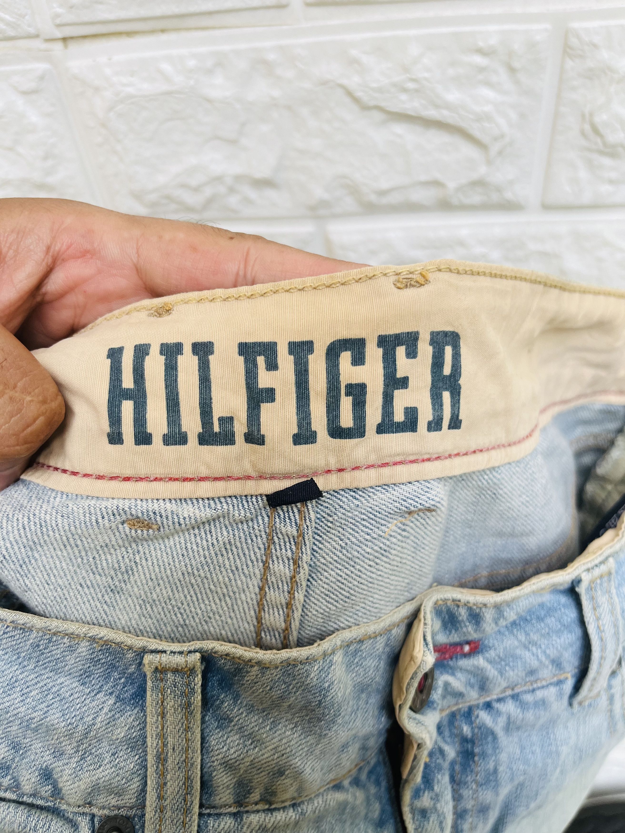 Tommy Hilfiger × Vintage Vintage Tommy Hilfiger Designer Fashion Style Size US 31 - 12 Thumbnail