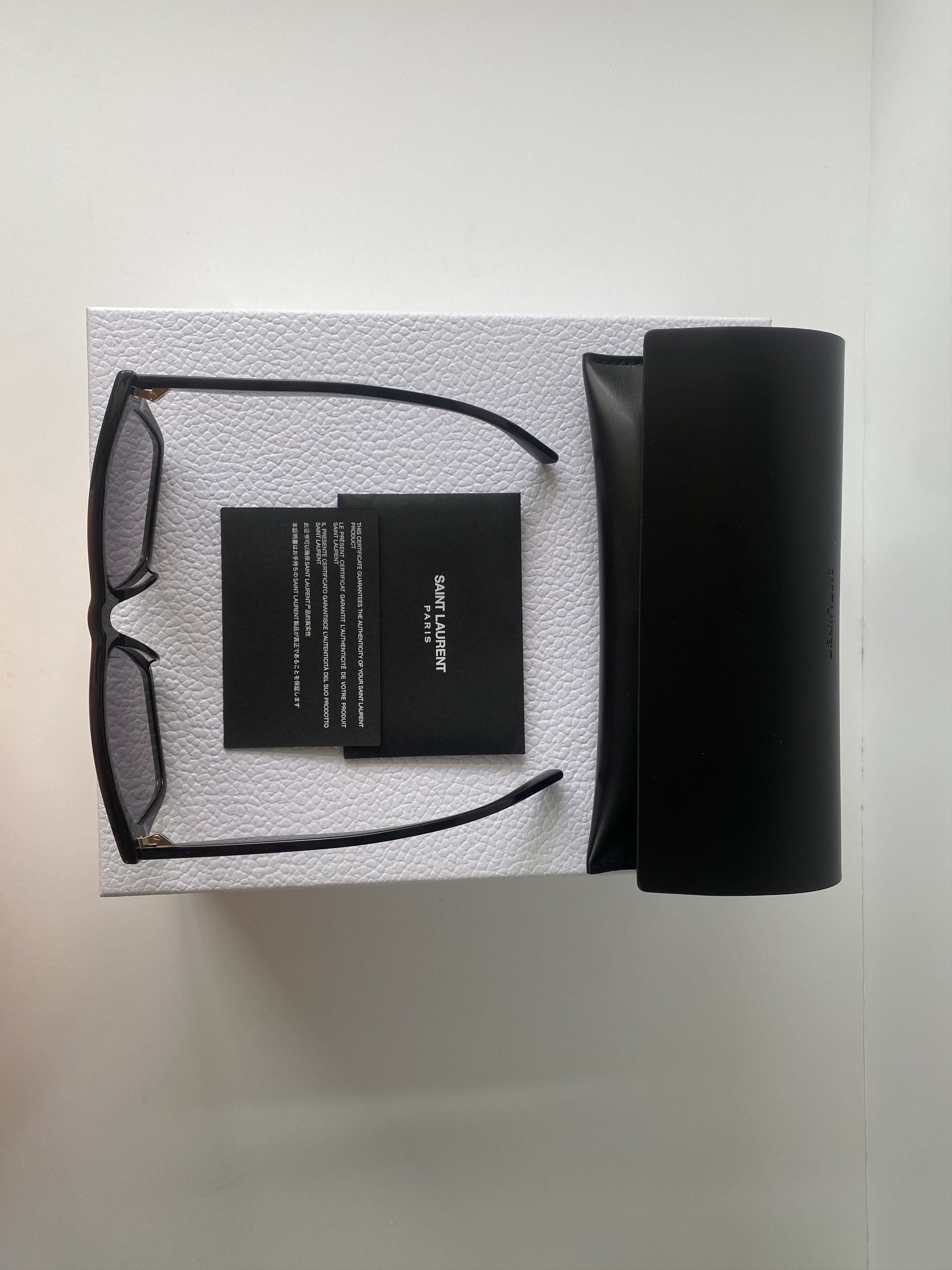 Saint Laurent Paris Saint Laurent Monogram sunglasses Size ONE SIZE - 5 Thumbnail