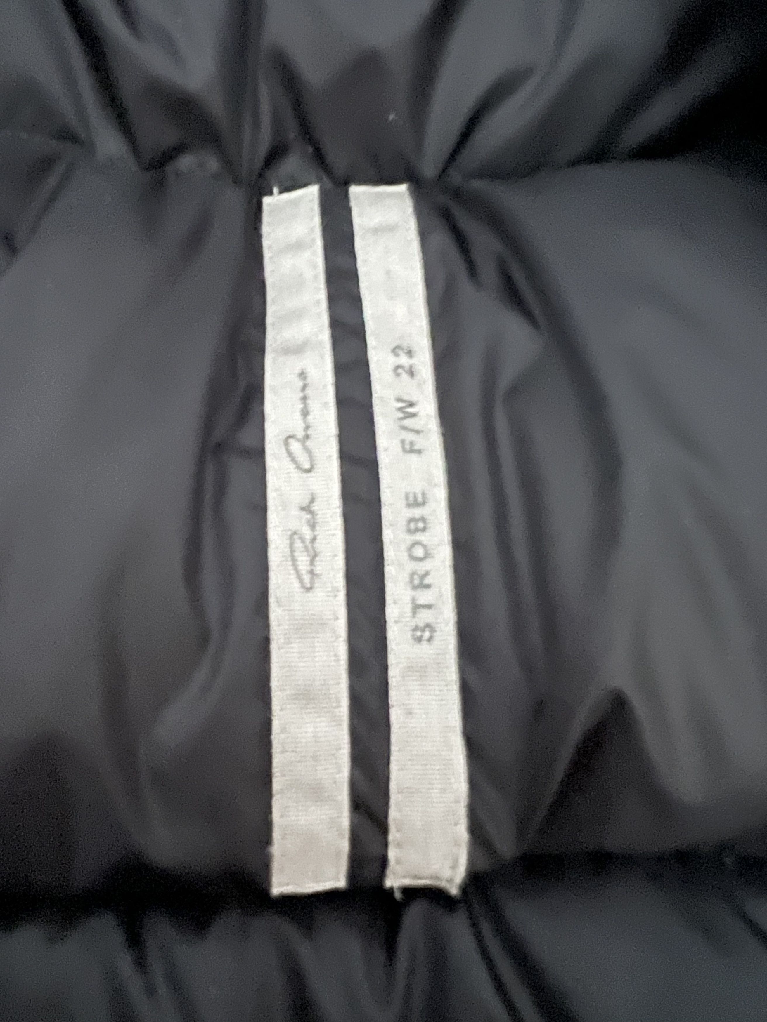 Rick Owens Runway FW22 Jumbo Gimp Down Jacket Black Sleeveless Size US L / EU 52-54 / 3 - 13 Thumbnail