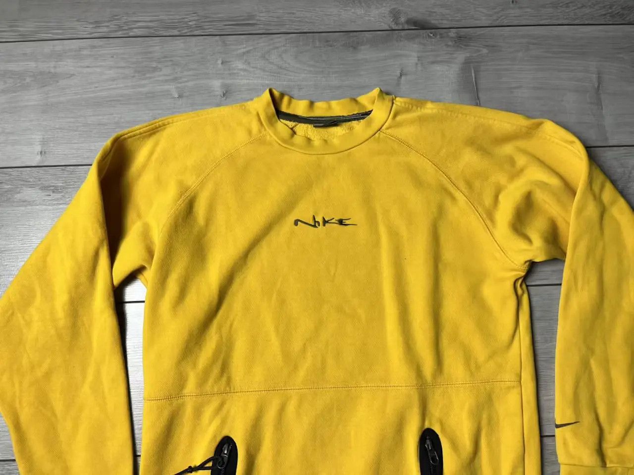 Nike Vintage Nike sweatshirt center logo embroidered zip y2k Size US S / EU 44-46 / 1 - 3 Thumbnail