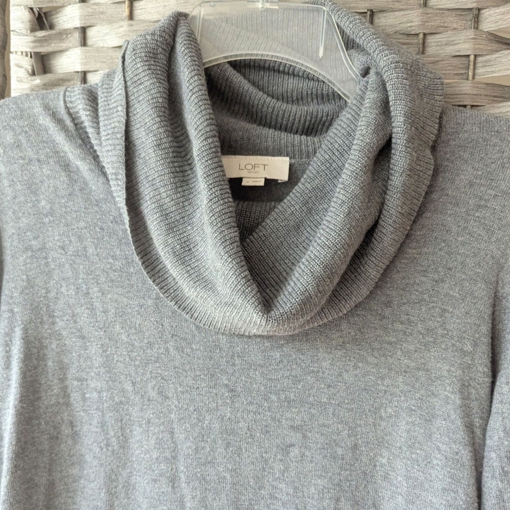 Loft Loft Gray Cowl Neck Sweater Long Sleeve Side Slits Sz S Minimalist Classic Cozy Size S / US 4 / IT 40 - 2 Thumbnail