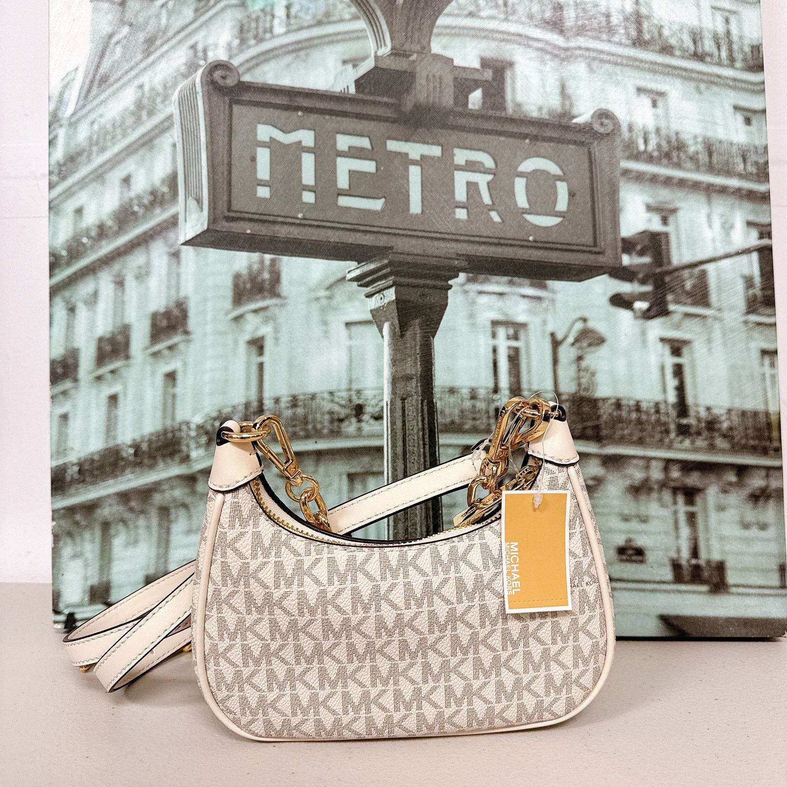 Michael Kors Michael Kors 35R3G4CC1B Cora Extra-Small Signature Logo Size ONE SIZE - 2 Thumbnail