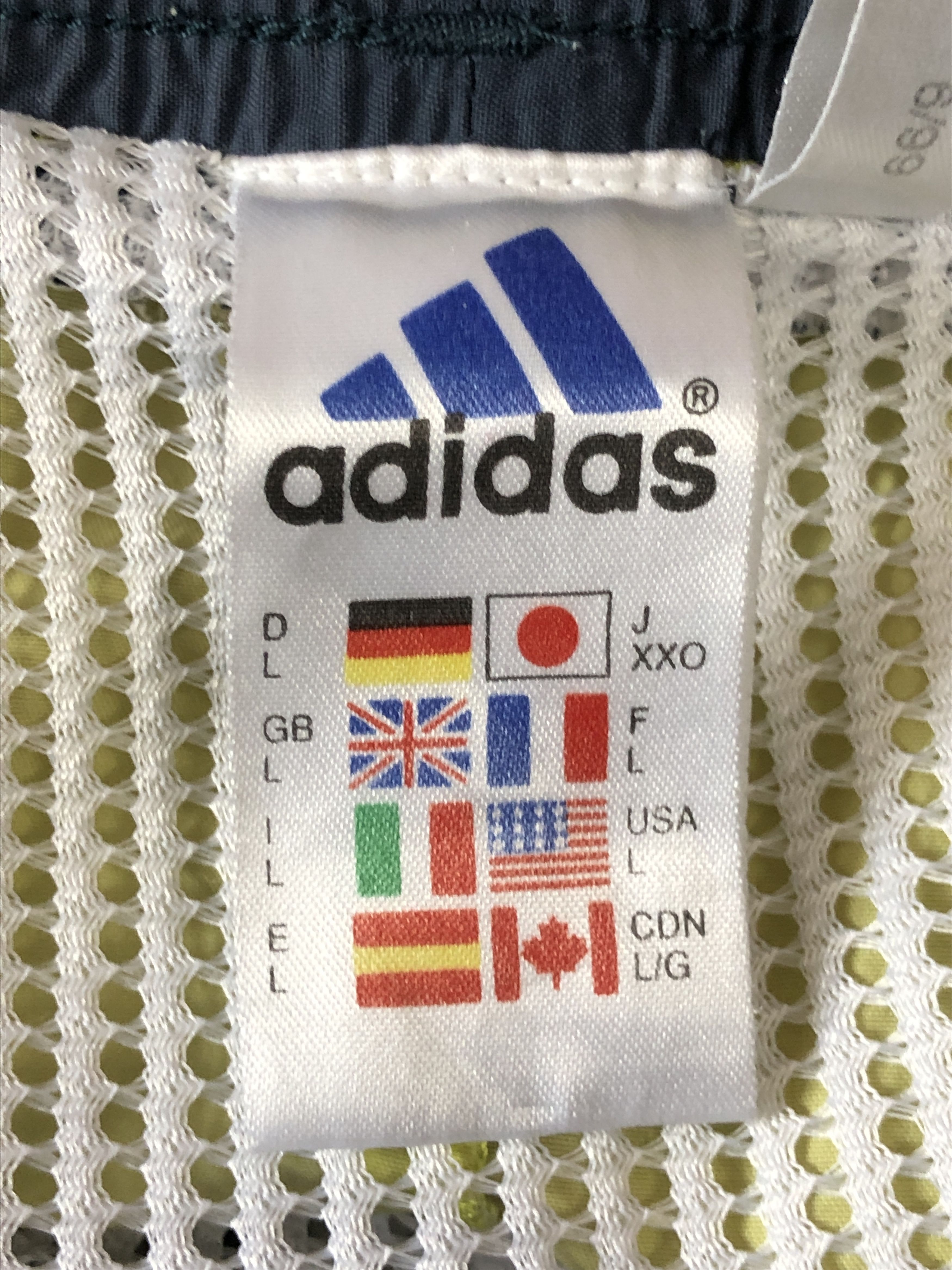 Adidas × Vintage 90s Adidas Vintage Men's Sport Shorts - Size L Size US 34 / EU 50 - 4 Thumbnail