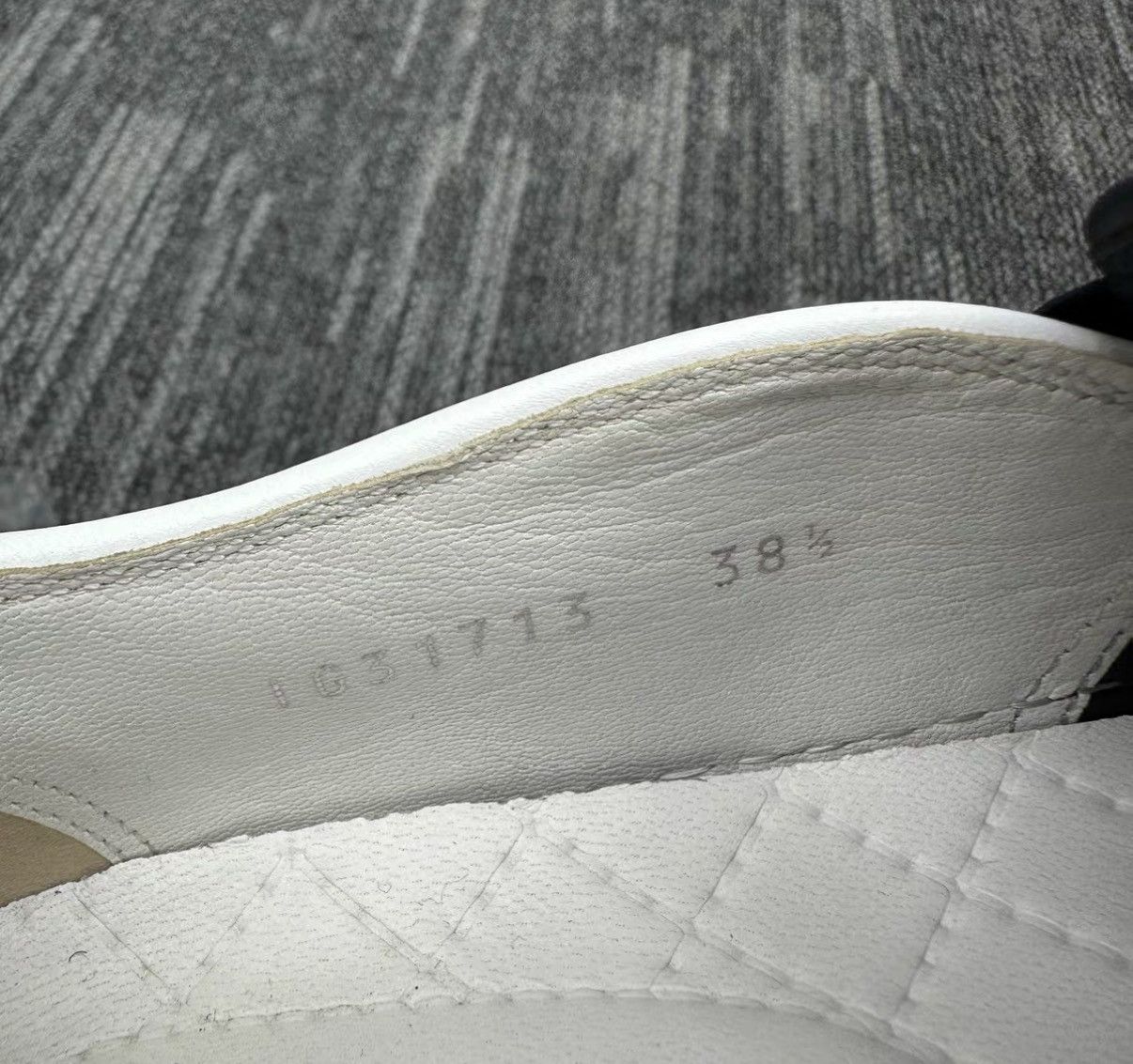 Chanel Chanel Blue & White Colorblock Slip-On Sneakers J42 Size US 7.5 / IT 37.5 - 7 Thumbnail