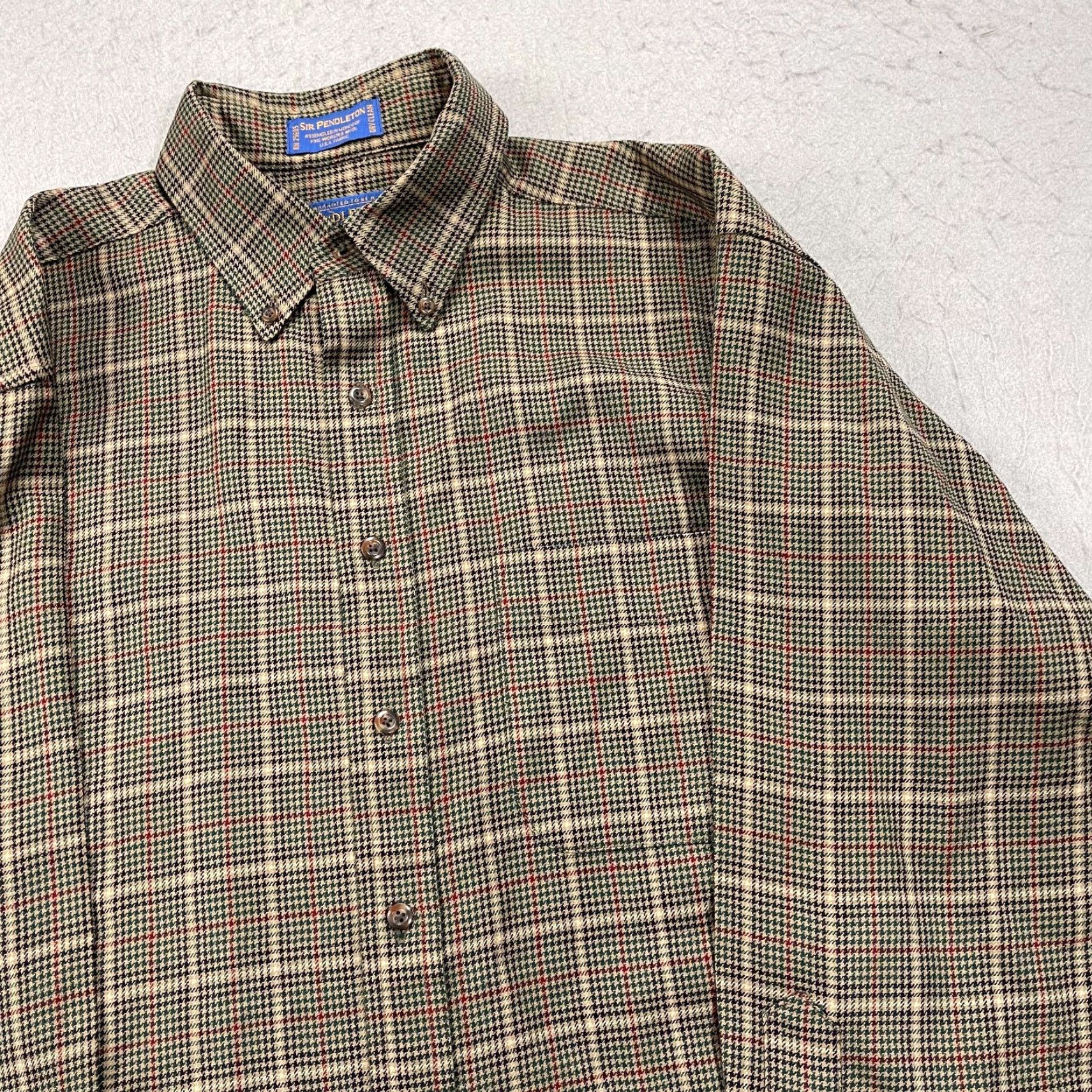 Pendleton VINTAGE Pendleton Shirt Mens Large Brown Plaid 100% Pure Virgin Wool Flannel 90s Size US L / EU 52-54 / 3 - 3 Thumbnail