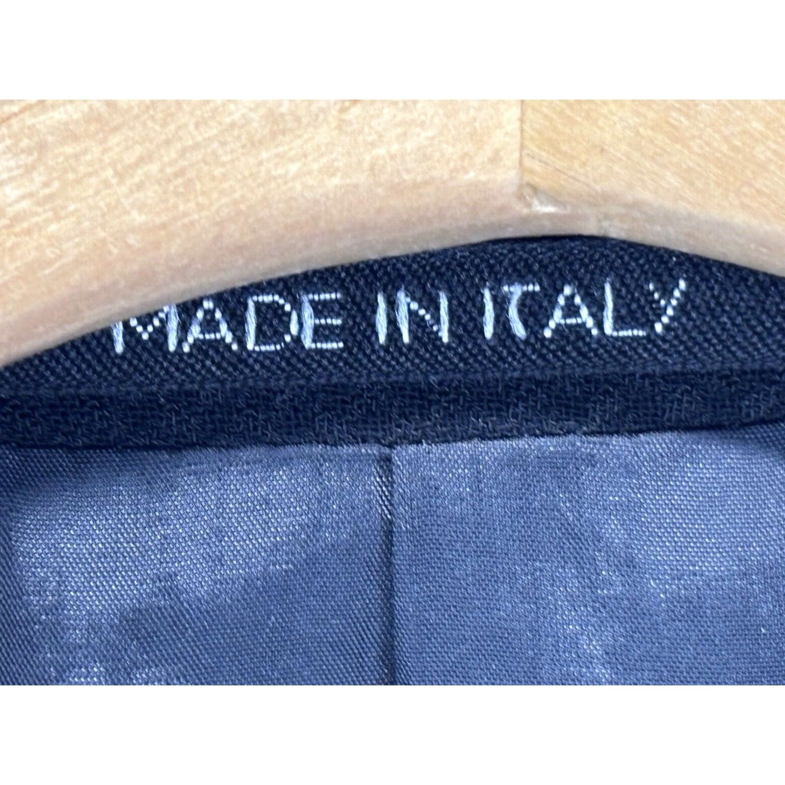 Armani Armani Collezioni Blazer Jacket Men Black 40L Big & Tall Viscose Three-Button Made in Italy Coat / Suit Jacket Size 40L - 6 Thumbnail