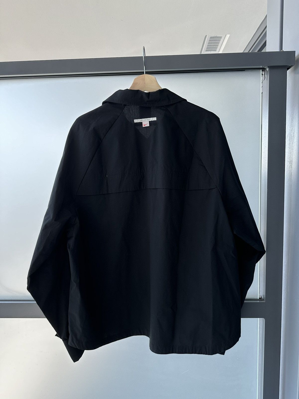 Nike Nike Shirt Women's Black Size US XL / EU 56 / 4 - 5 Thumbnail