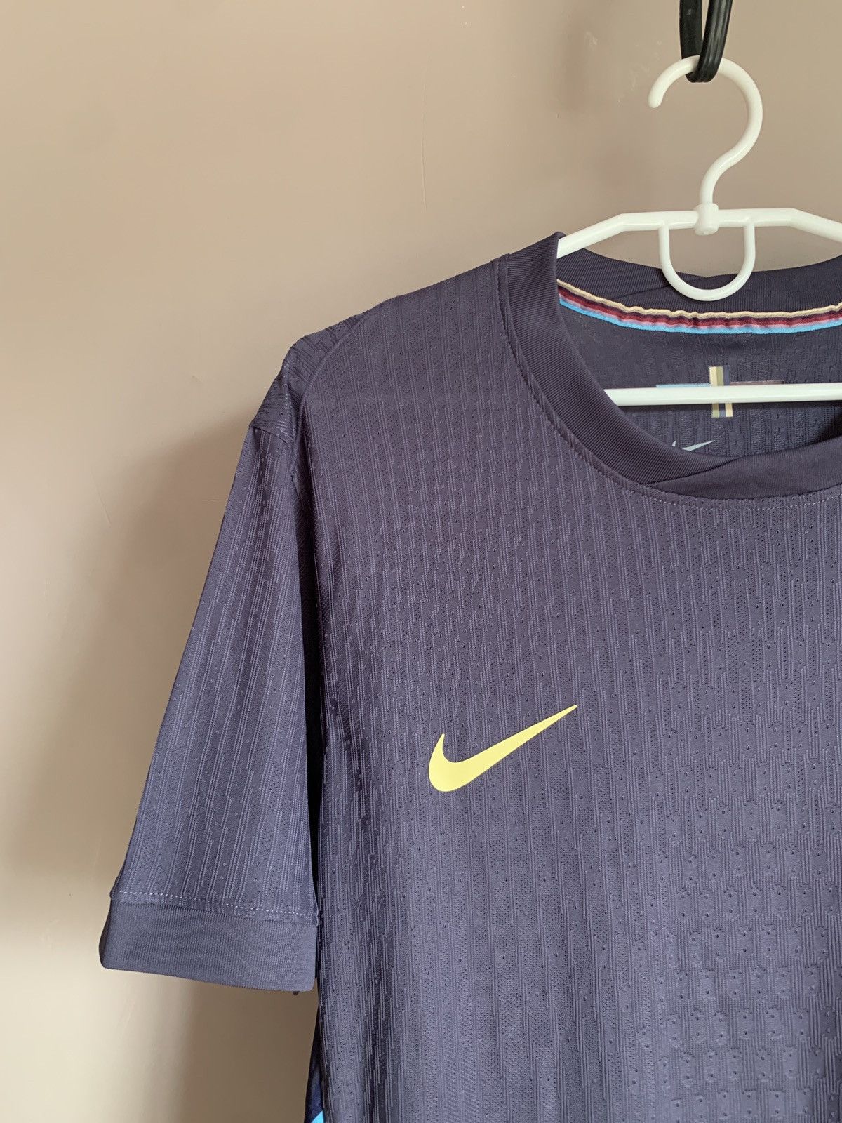 Nike England Away Football Shirt Nike Soccer Jersey Size XL Size US XL / EU 56 / 4 - 3 Thumbnail