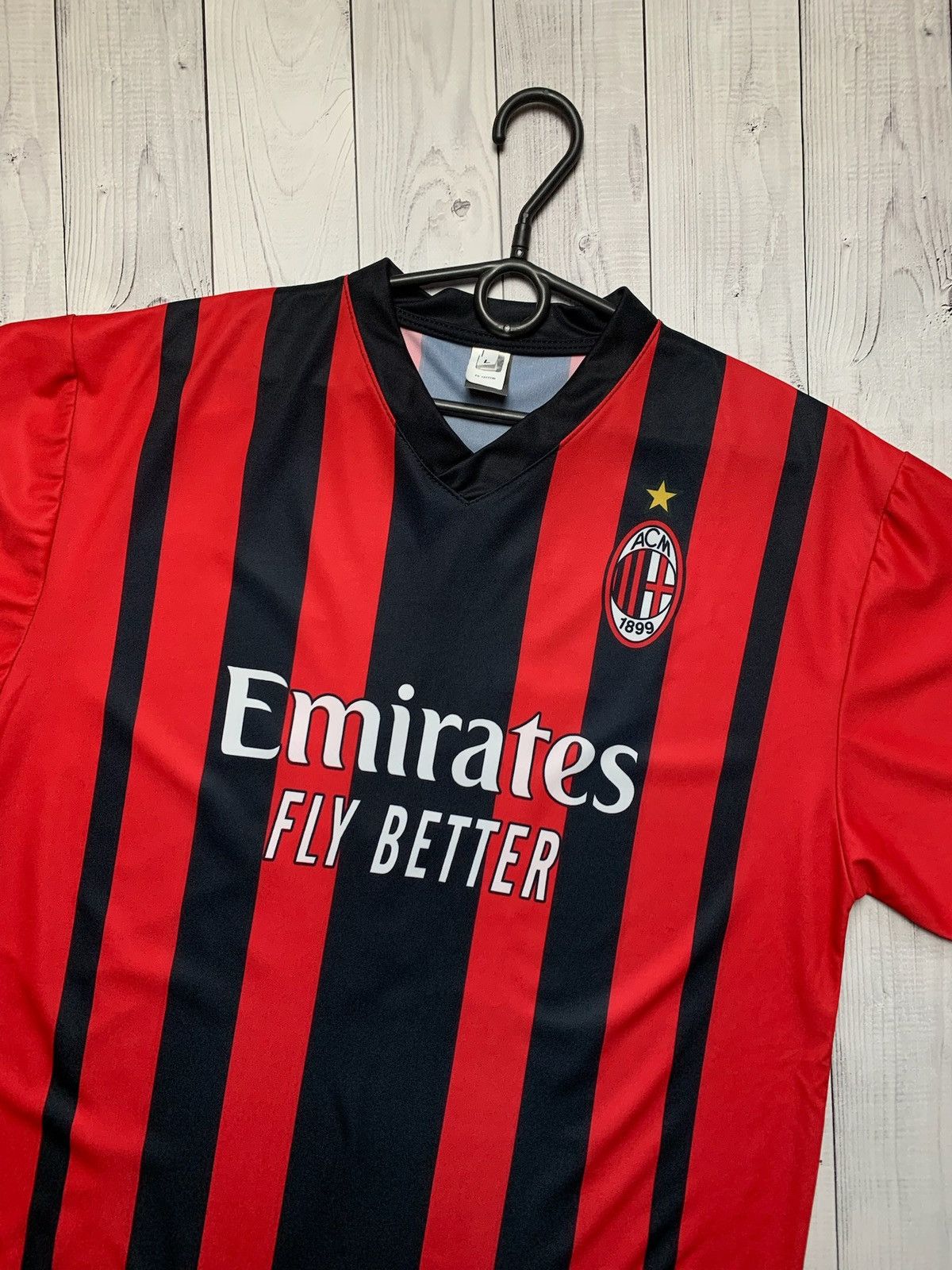 Vintage Vintage AC Milan soccer jersey 19 Theo officiall product L Size US L / EU 52-54 / 3 - 3 Thumbnail