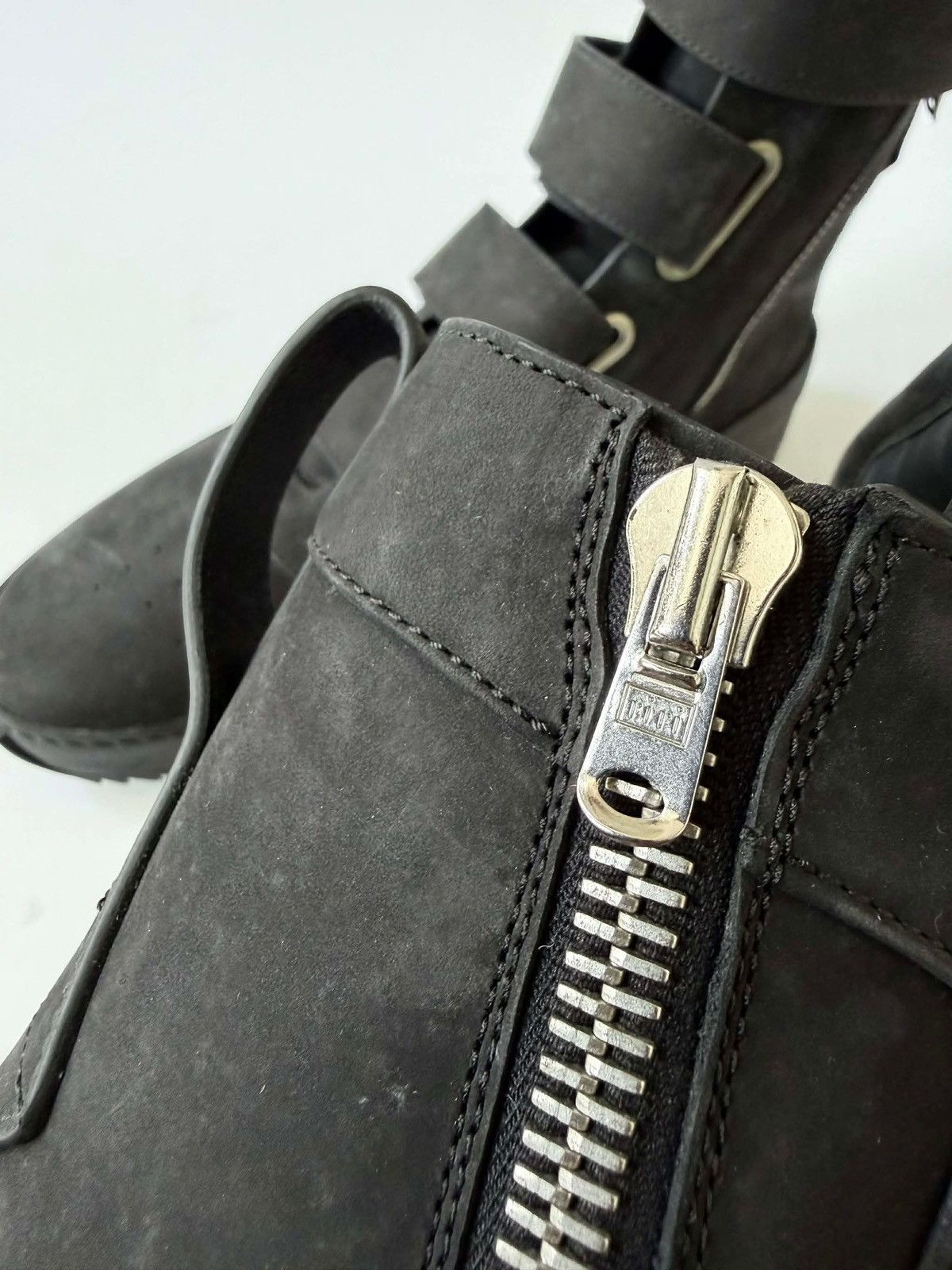 Fear of God Fear of God x Evident Future Military Sneaker Size US 10 / EU 43 - 10 Thumbnail