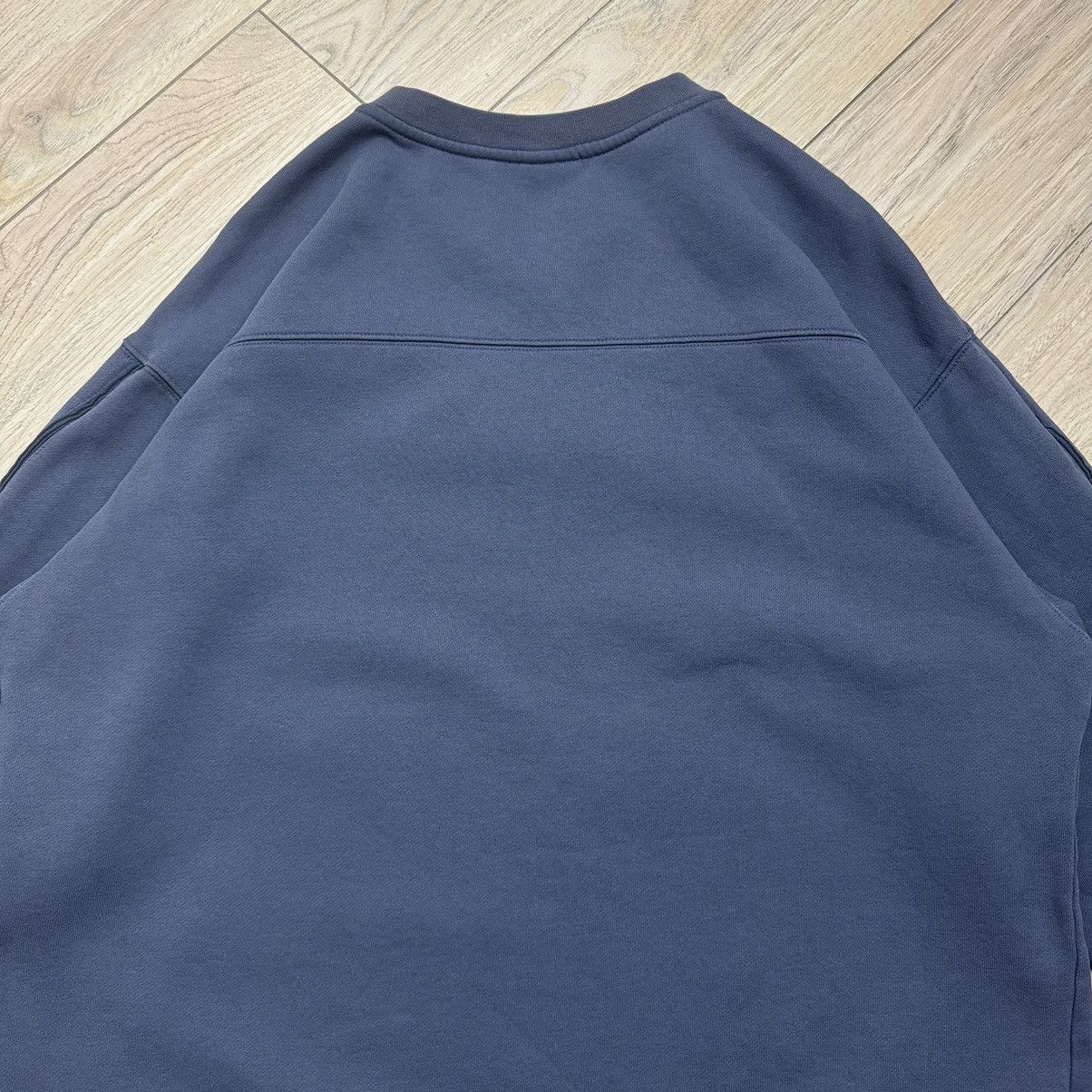 Nike Vintage Nike Y2K Drill Big Swoosh Pale Purple Crewneck Size US L / EU 52-54 / 3 - 17 Thumbnail