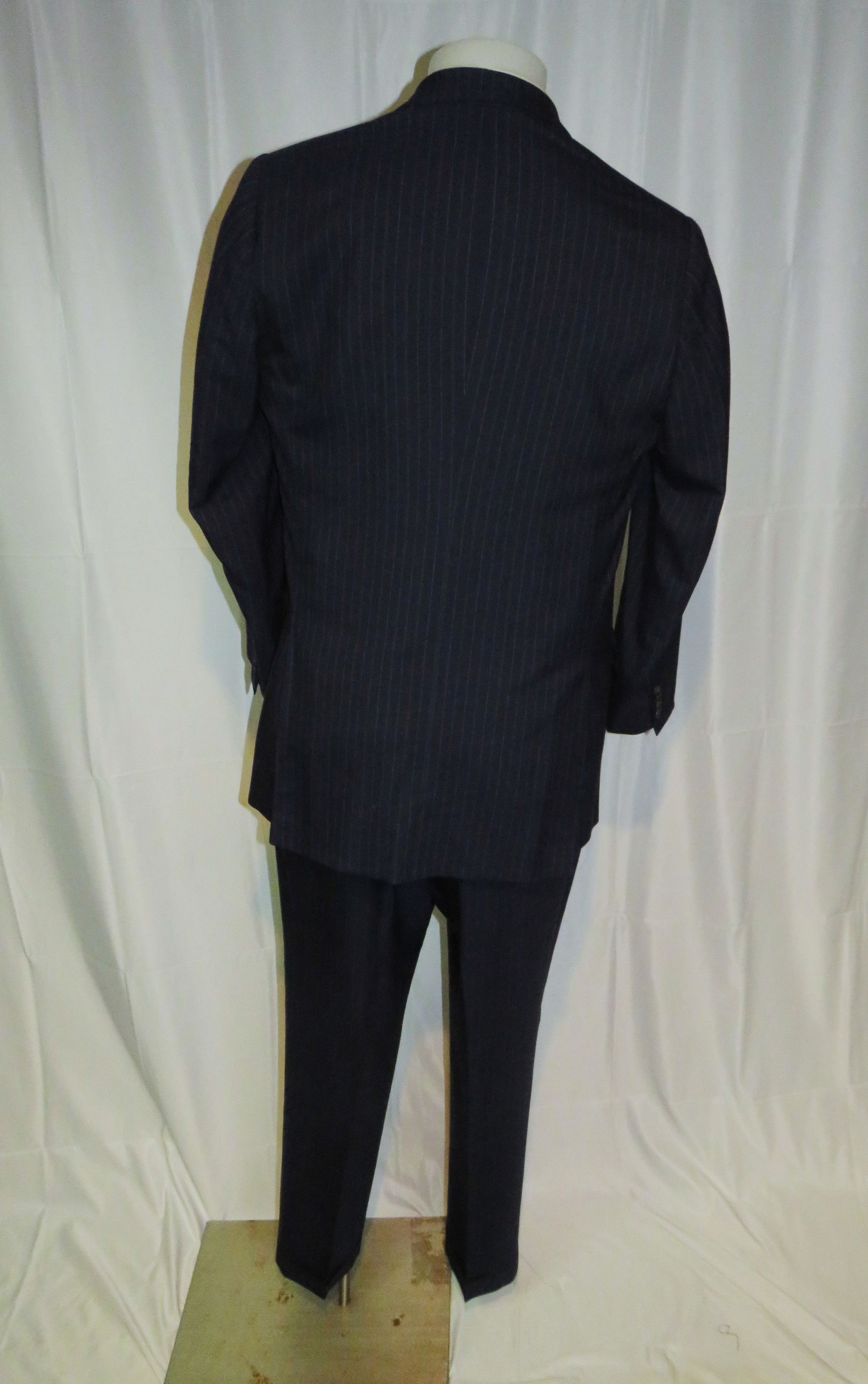 Kiton 100% Cashmere Navy Blue Striped Two Button Suit 43R Size 44R - 2 Thumbnail